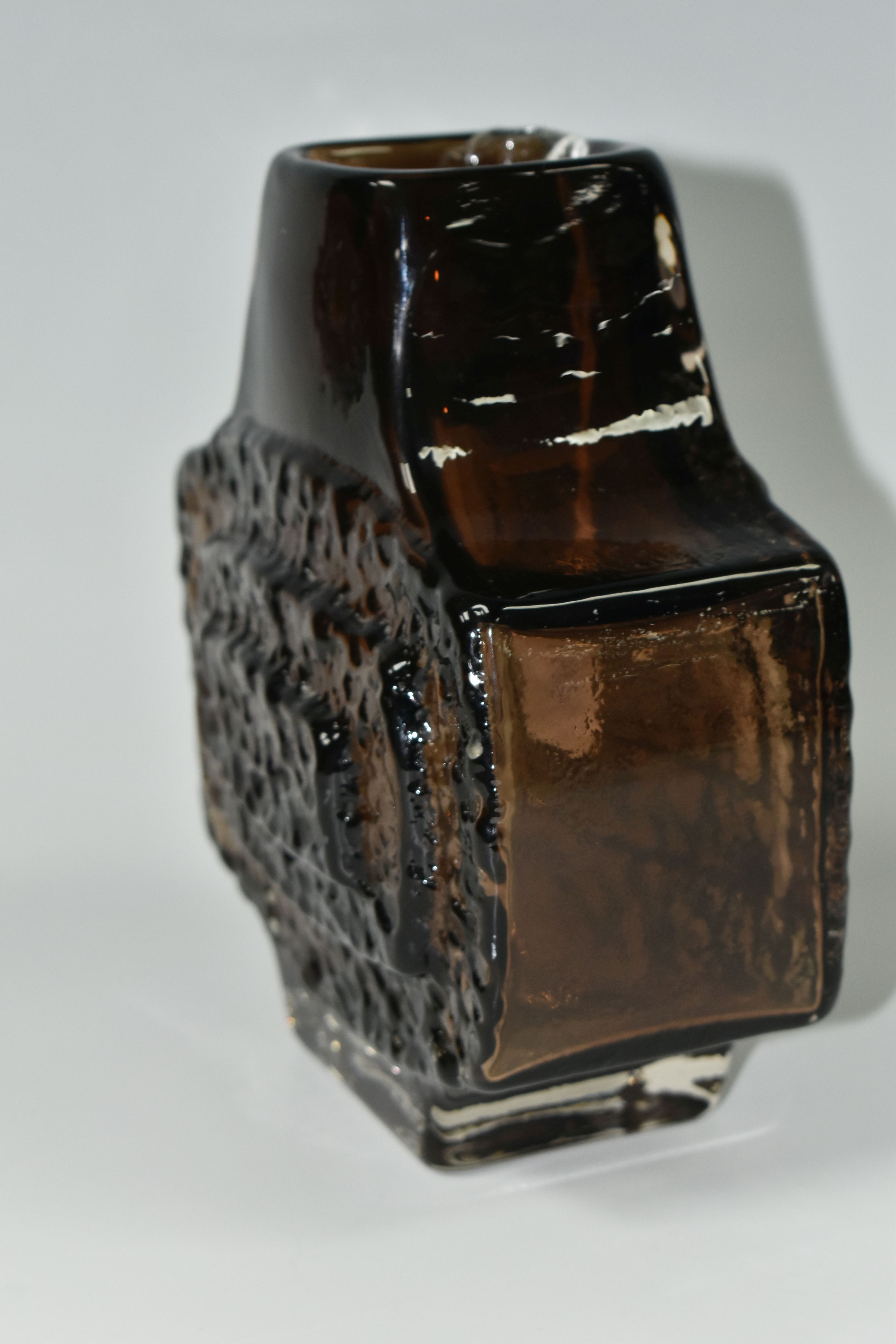 A WHITEFRIARS CINNAMON T.V VASE, designed by Geoffrey Baxter, height 17.5cm x width 16cm (1) ( - Image 2 of 6