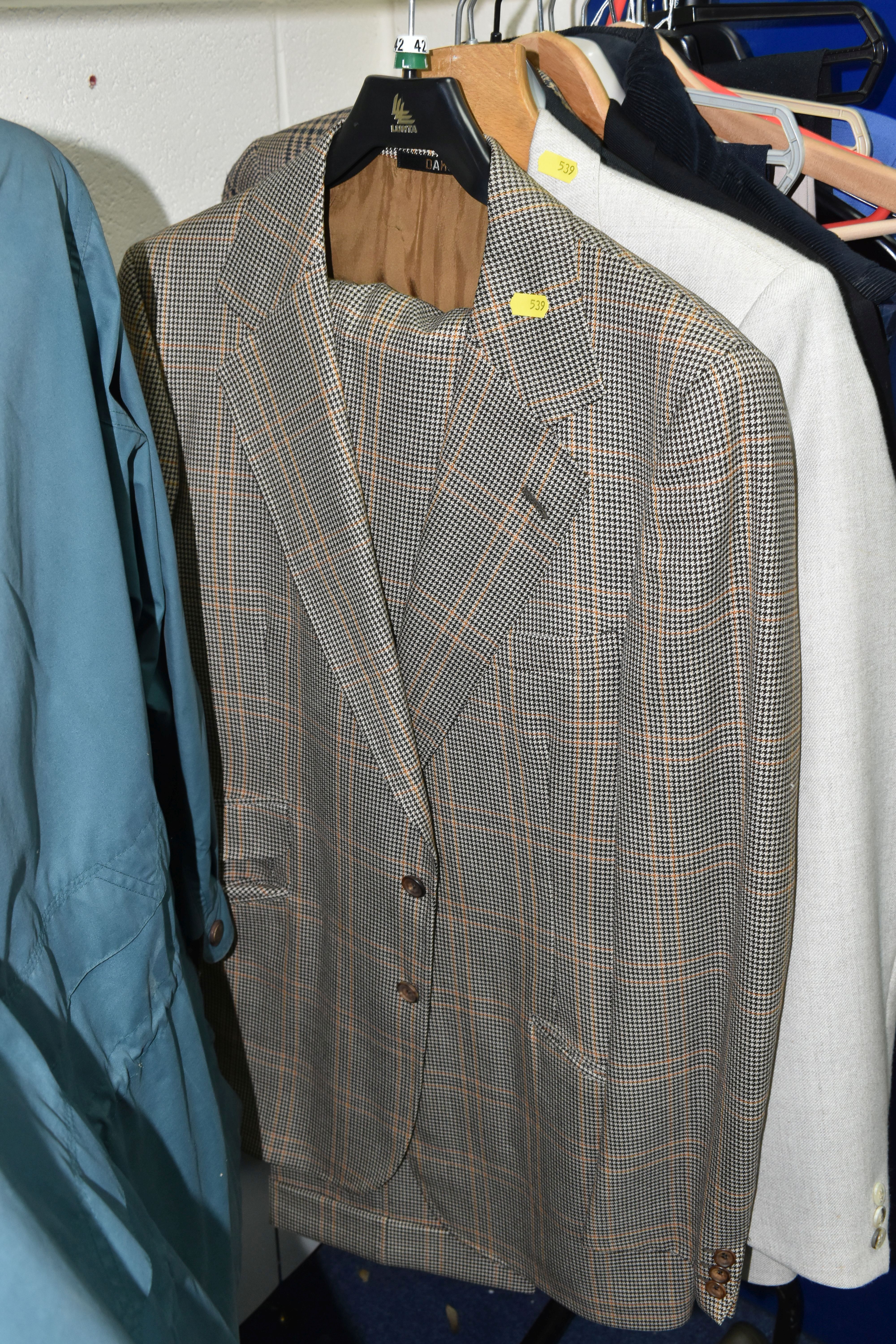 A QUANTITY OF GENTS CLOTHES AND A BOX OF SHOES, ETC, including a large Hamnett wool mix jacket, a - Image 8 of 10