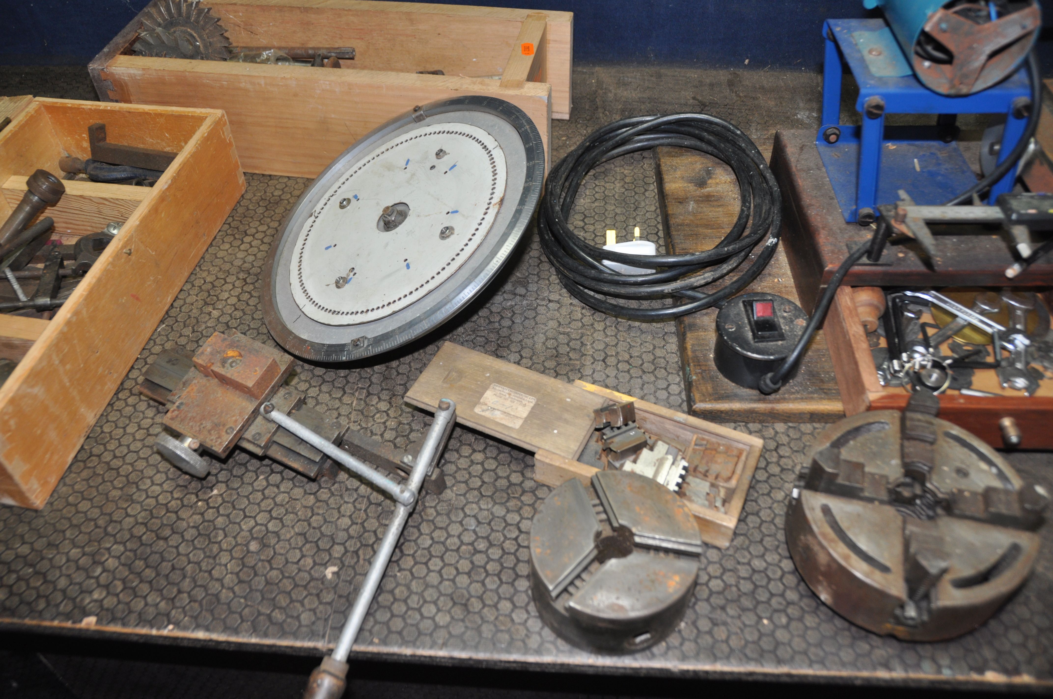 A BESPOKE CLOCKMAKERS COG CUTTER (PAT pass and working) with spare clocking discs, a manual - Image 3 of 5