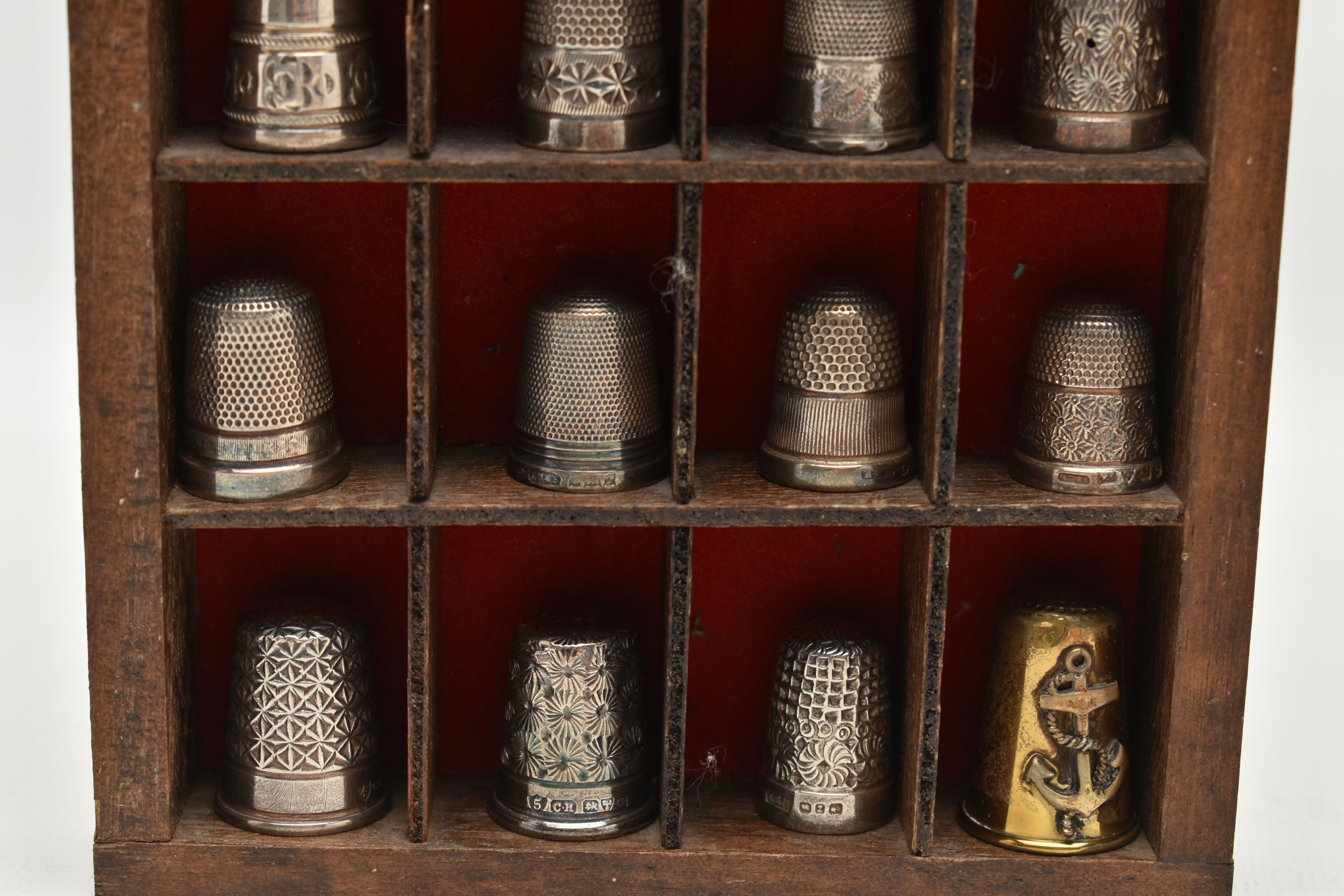 FOURTEEN SILVER THIMBLES AND OTHERS, two hallmarked 'Charles Horner' Chester, twelve with full - Image 4 of 6