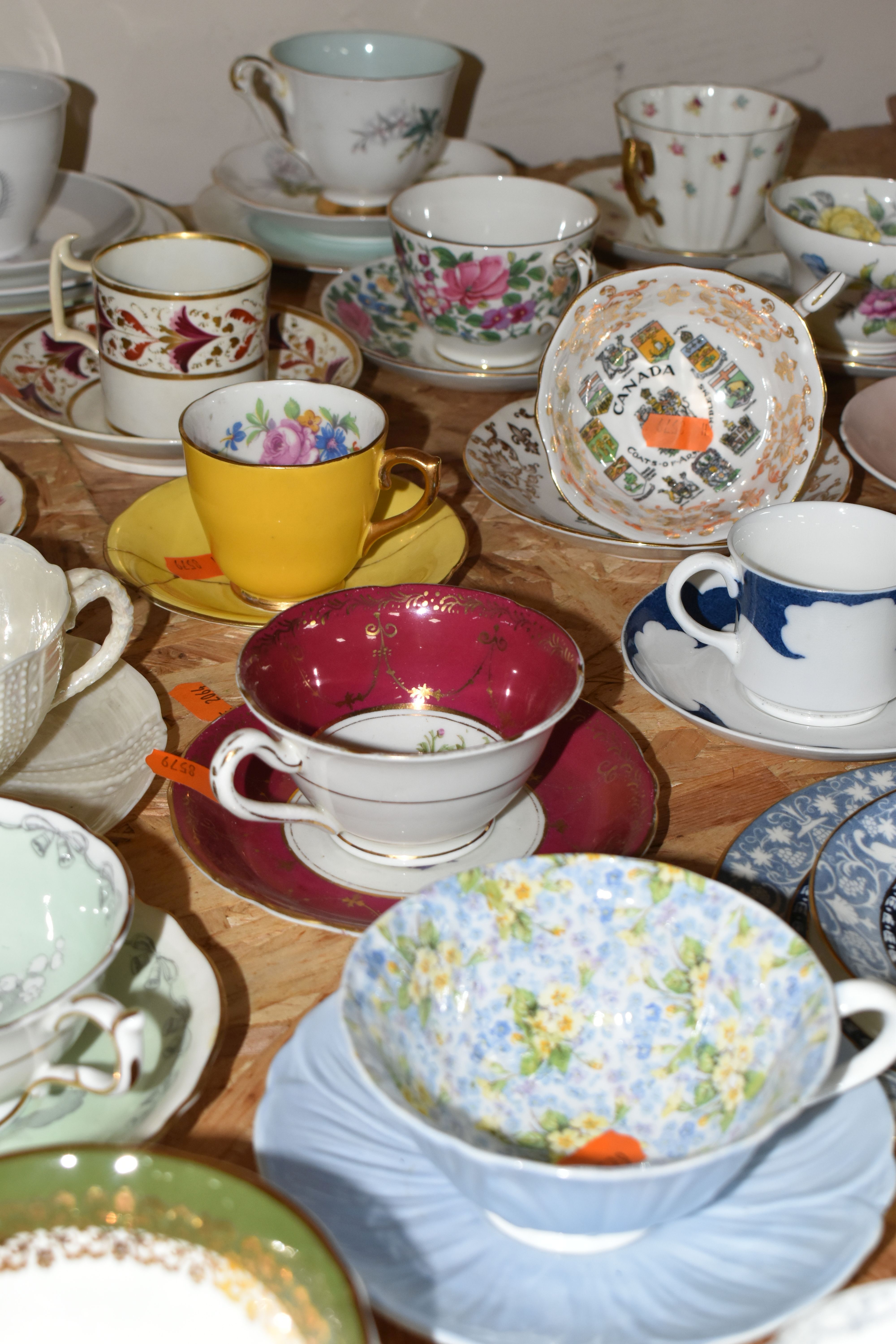 A QUANTITY OF NAMED TEAWARE, comprising a Shelley 'Crochet' pattern trio, an Elizabethan ' - Image 4 of 12