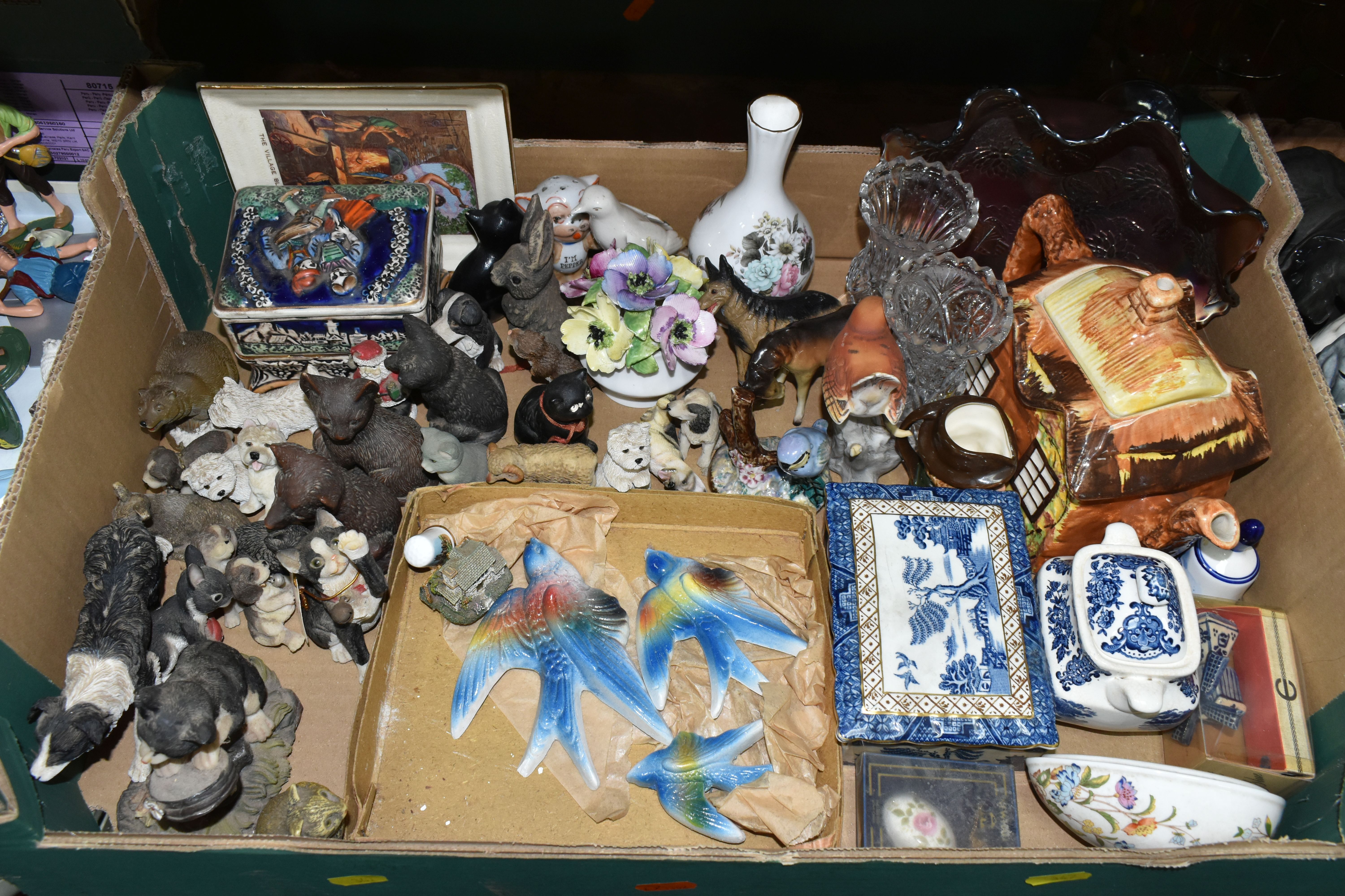 FIVE BOXES AND LOOSE CERAMICS AND GLASS WARE, to include a boxed mid twentieth century glass - Image 4 of 14