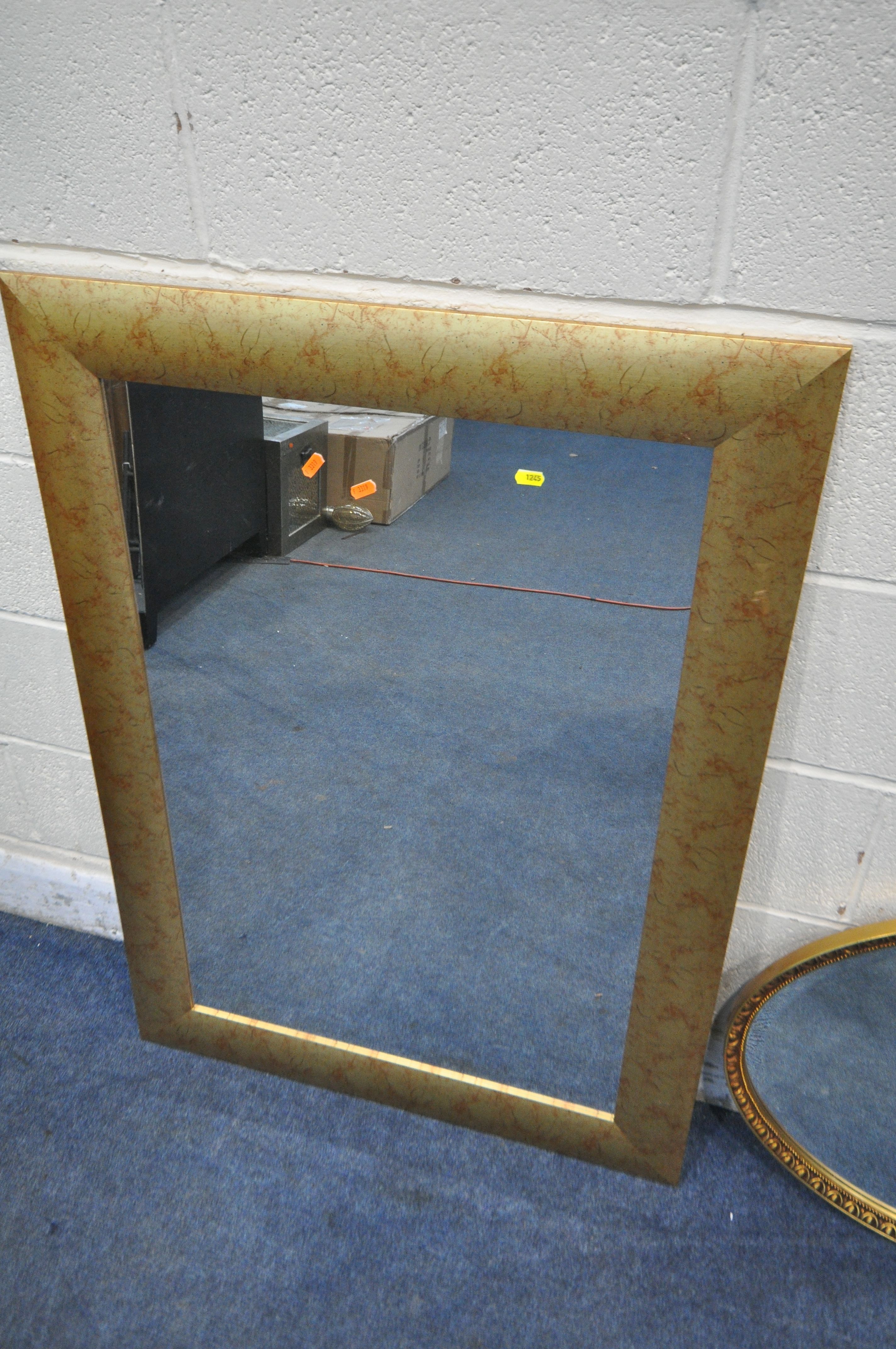 A SMALL SOUTHERN COMFORT ADVERTISING MIRROR, 49cm x 69cm, a rectangular wall mirror, a rectangular - Image 3 of 4