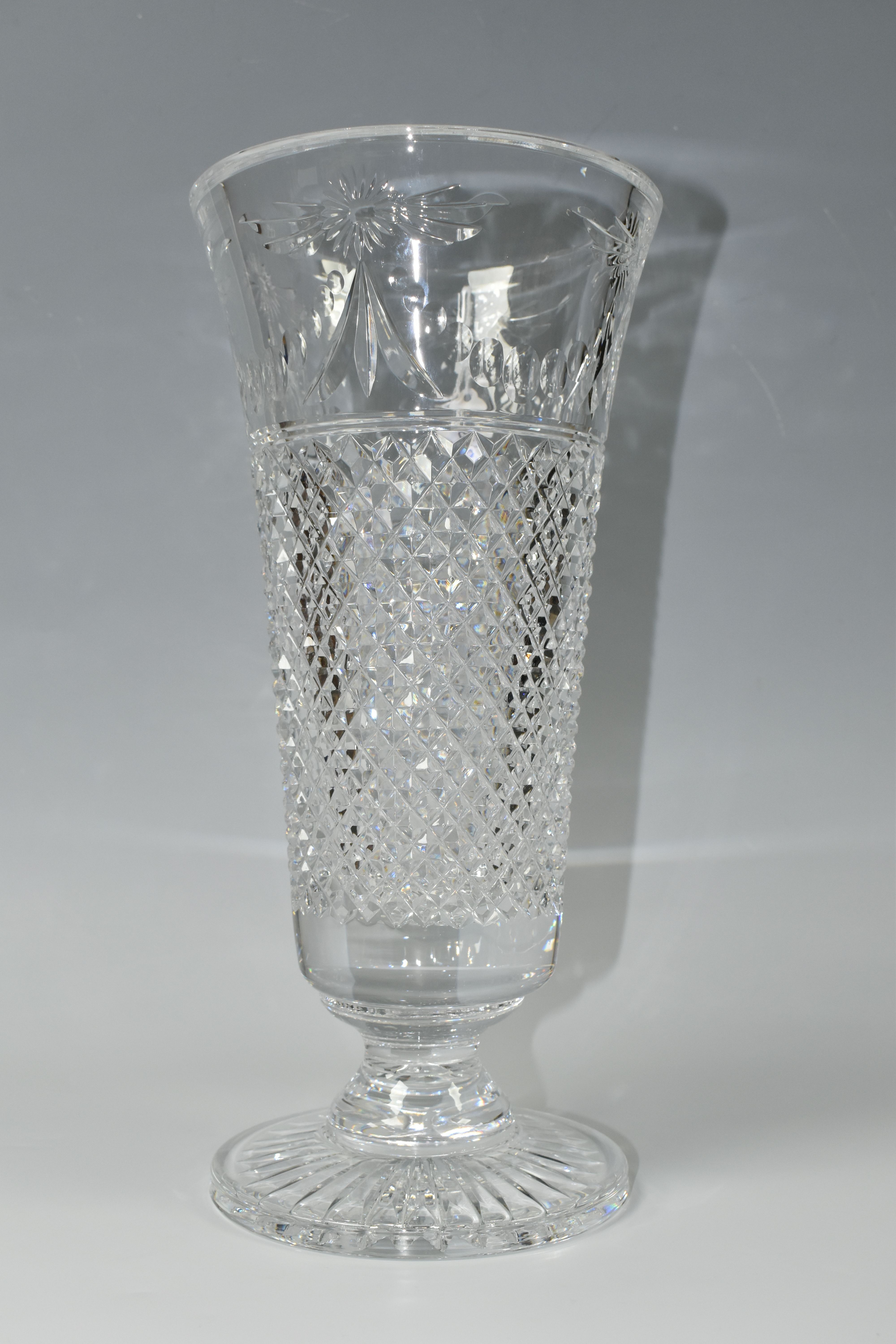 A LARGE STUART CRYSTAL 'BEACONSFIELD' PATTERN VASE, height 37cm (1) (Condition Report: no obvious - Image 5 of 8