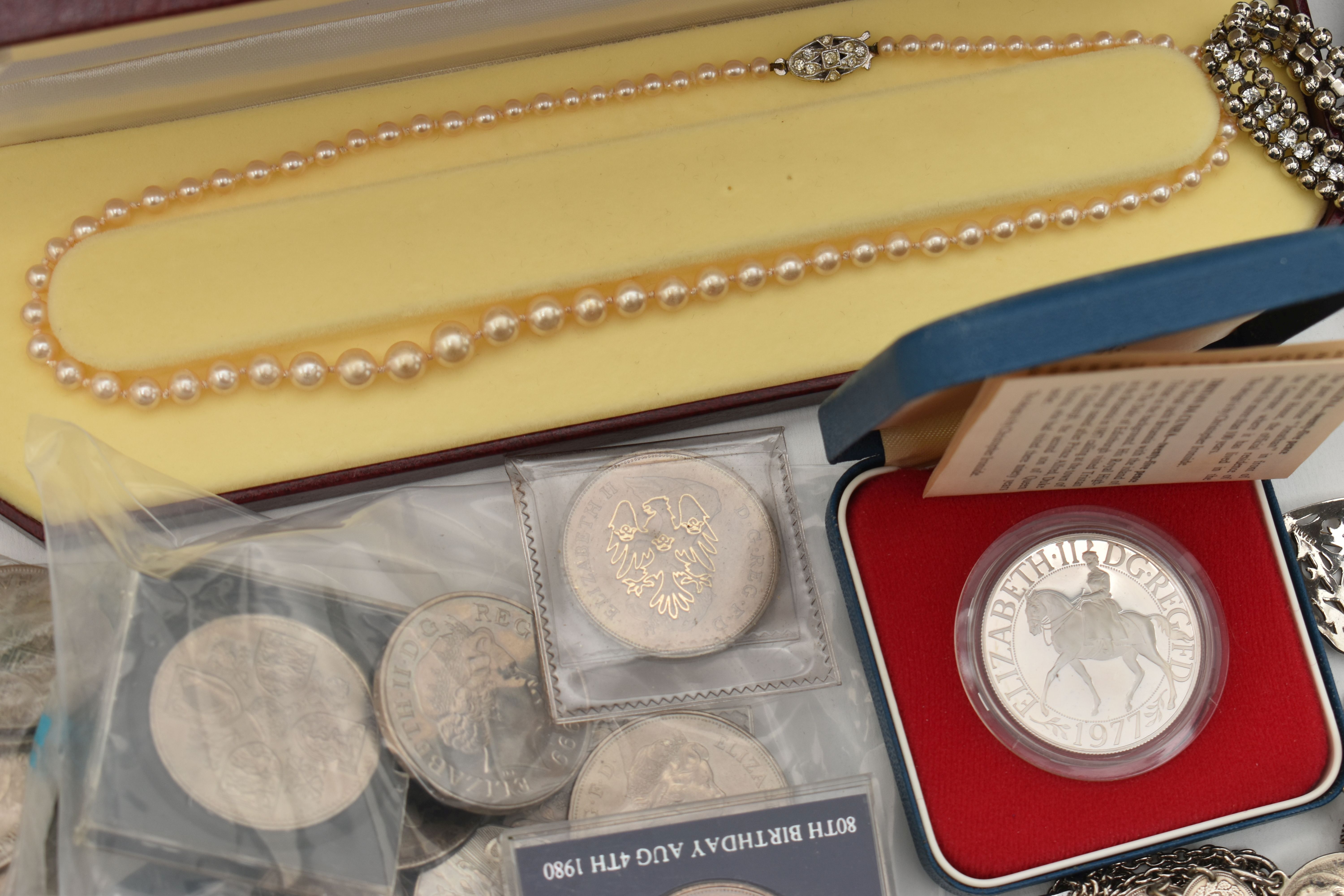 A SELECTION OF SILVER AND WHITE METAL JEWELLERY, COSTUME JEWELLERY AND COINS, to include a charm - Image 4 of 4