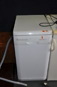 A HOTPOINT SDW60 NARROW DISH WASHER width 45cm depth 61cm height 85cm (PAT pass, powers up but not