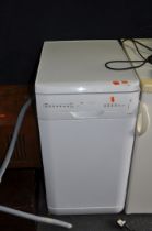 A HOTPOINT SDW60 NARROW DISH WASHER width 45cm depth 61cm height 85cm (PAT pass, powers up but not