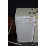 A HOTPOINT SDW60 NARROW DISH WASHER width 45cm depth 61cm height 85cm (PAT pass, powers up but not