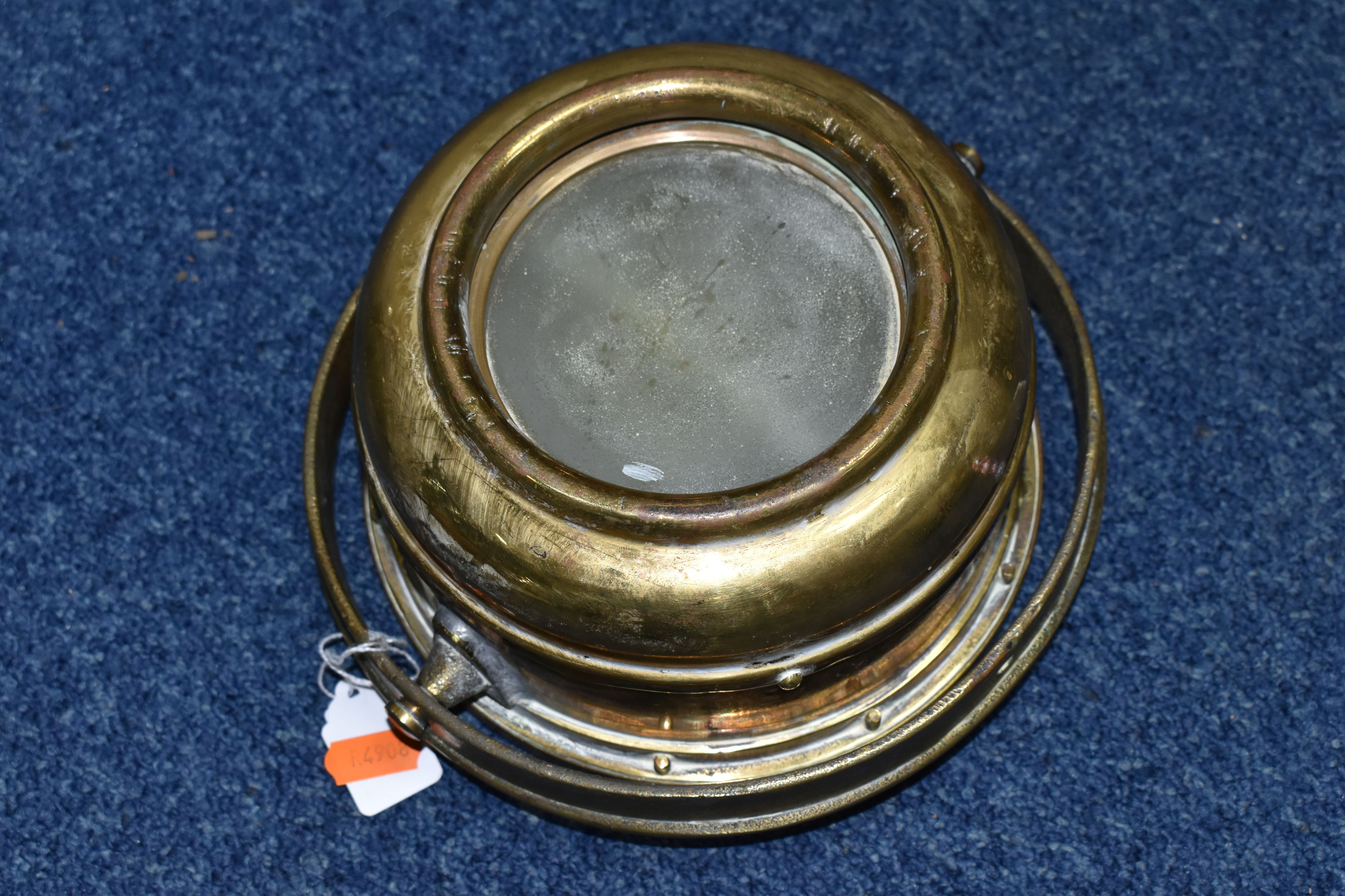 A SHIP'S BRASS COMPASS, made by Henry Brown & Son Ltd for Capt. O.M Watts No. 1872, stamped 'Dead - Image 5 of 5