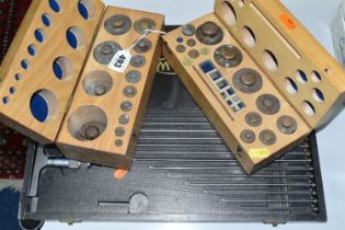 A CASED MOORE & WRIGHT DEPTH MICROMETER GAUGE AND TWO INCOMPLETE CASED SETS OF WEIGHTS SUPPLIED BY