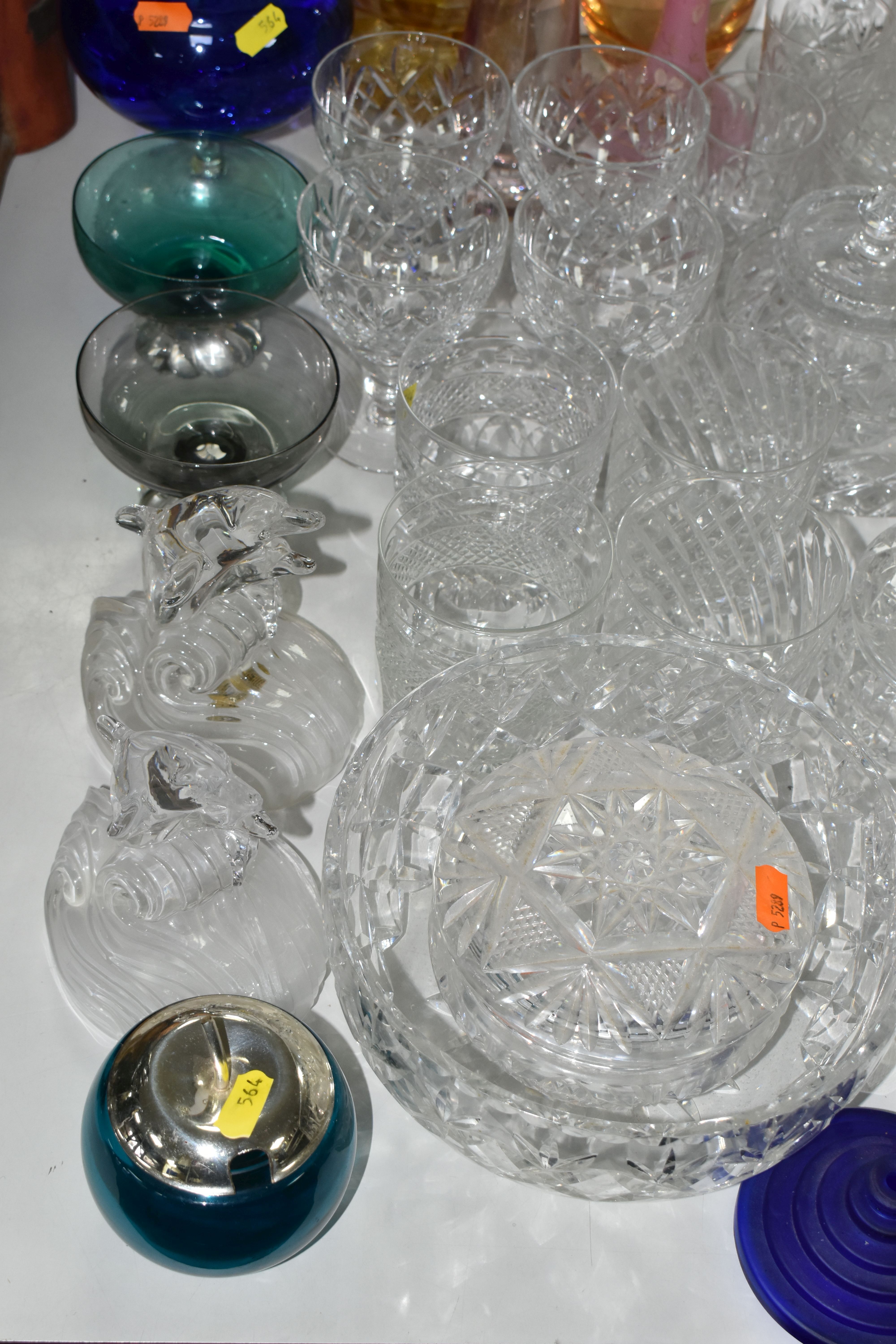 A LARGE QUANTITY OF CUT CRYSTAL AND GLASSWARE, comprising a boxed Dartington Crystal contemporary - Image 3 of 8