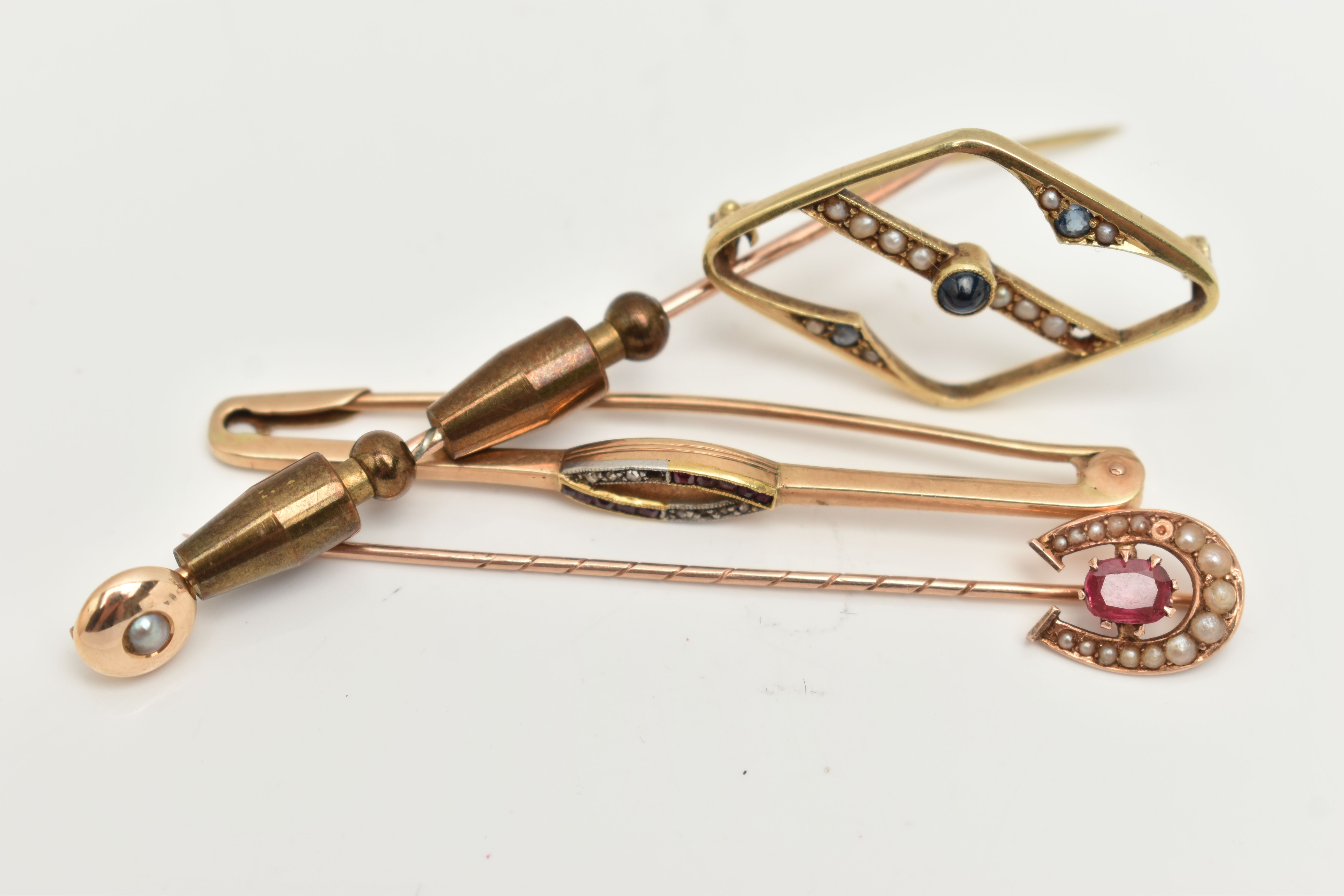 TWO BROOCHES AND TWO STICKPINS, to include an openwork diamond shape brooch set with a central - Image 2 of 4