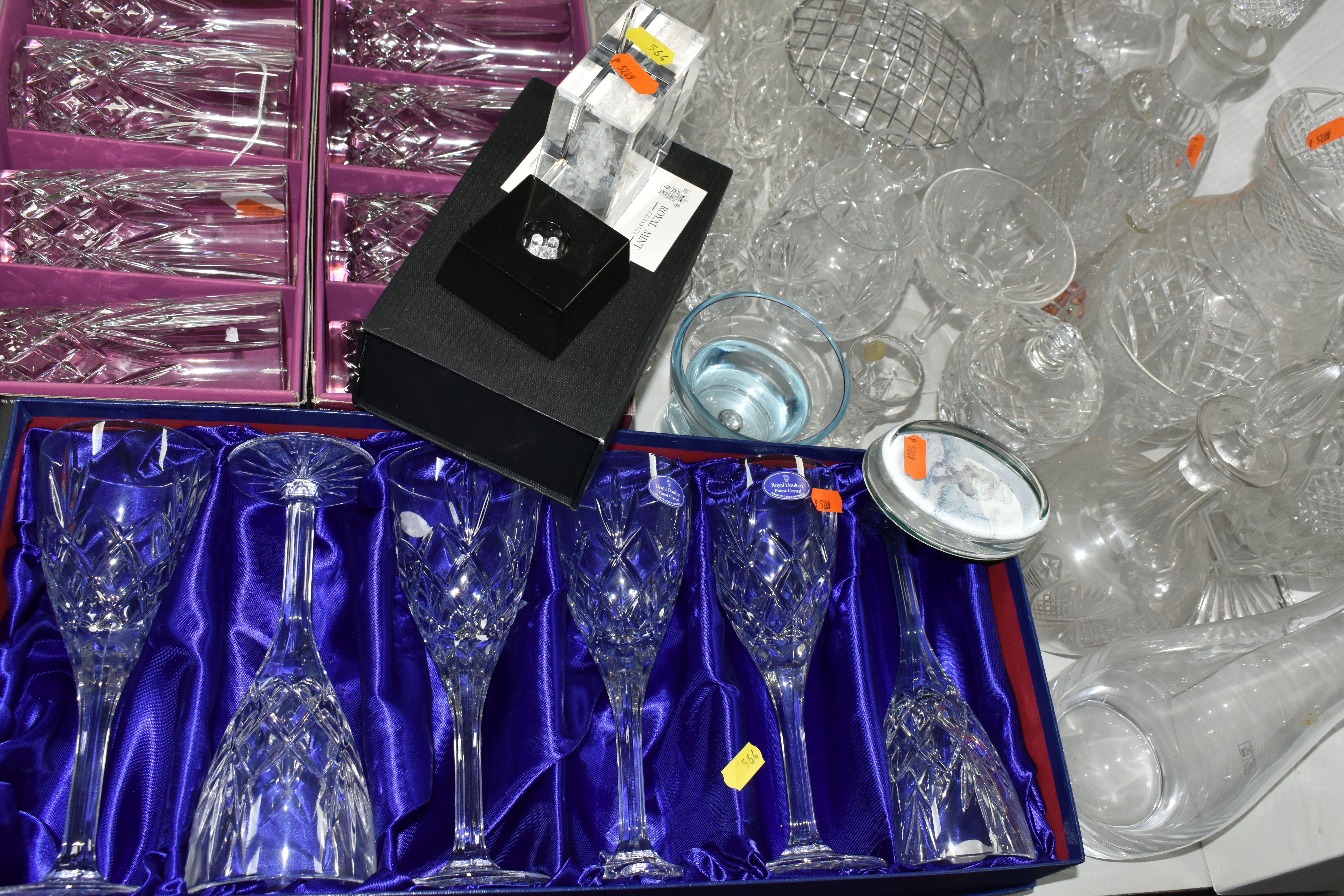 A LARGE QUANTITY OF CUT CRYSTAL AND GLASSWARE, comprising a boxed Dartington Crystal contemporary - Image 7 of 8