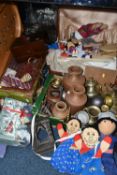 A QUANTITY OF METAL WARES AND SUNDRY ITEMS ETC, to include brass kettles, candlesticks and vases,