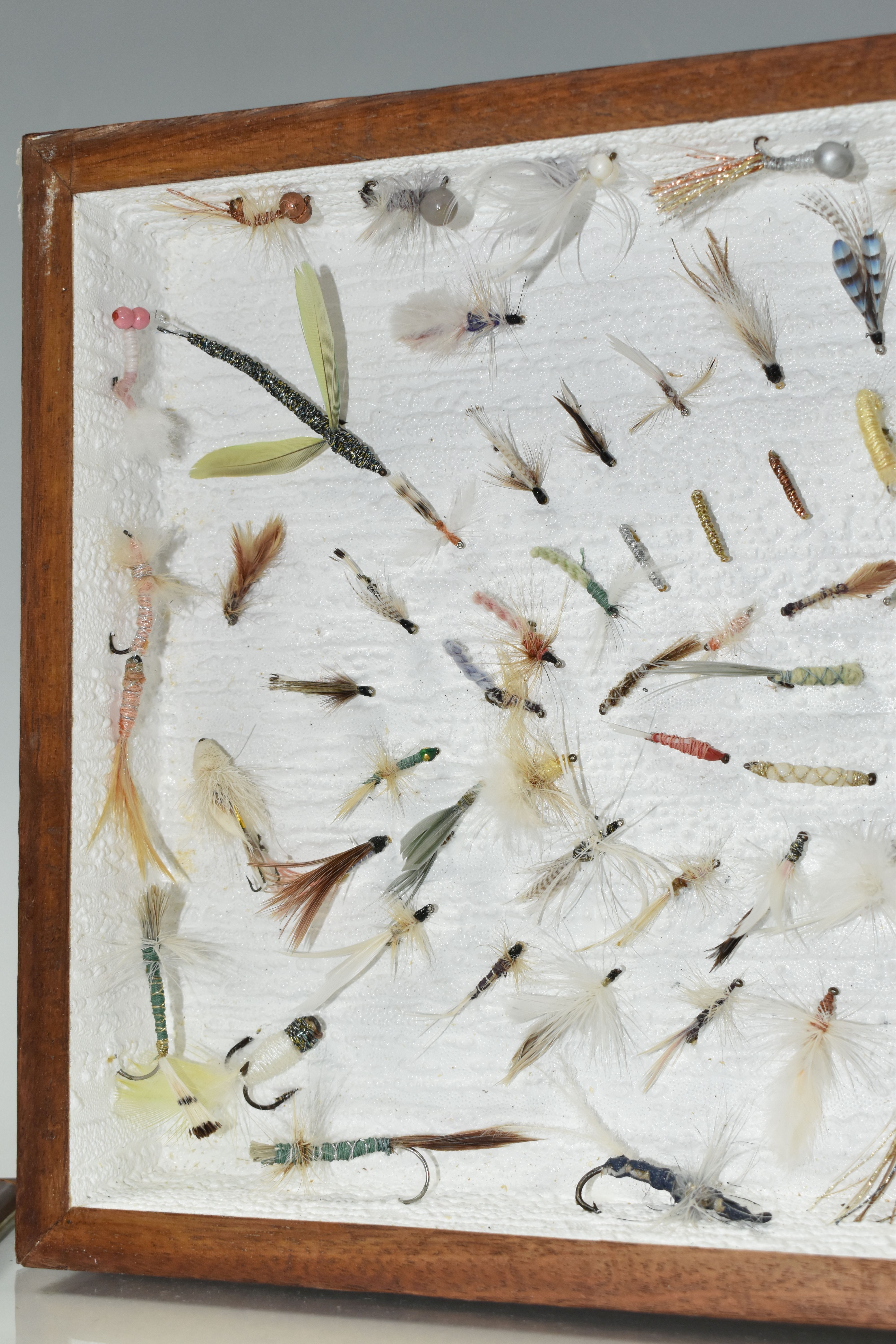 A DISPLAY BOX OF VINTAGE SALMON AND TROUT FLIES, a quantity of flies are mounted into a glass topped - Image 5 of 6