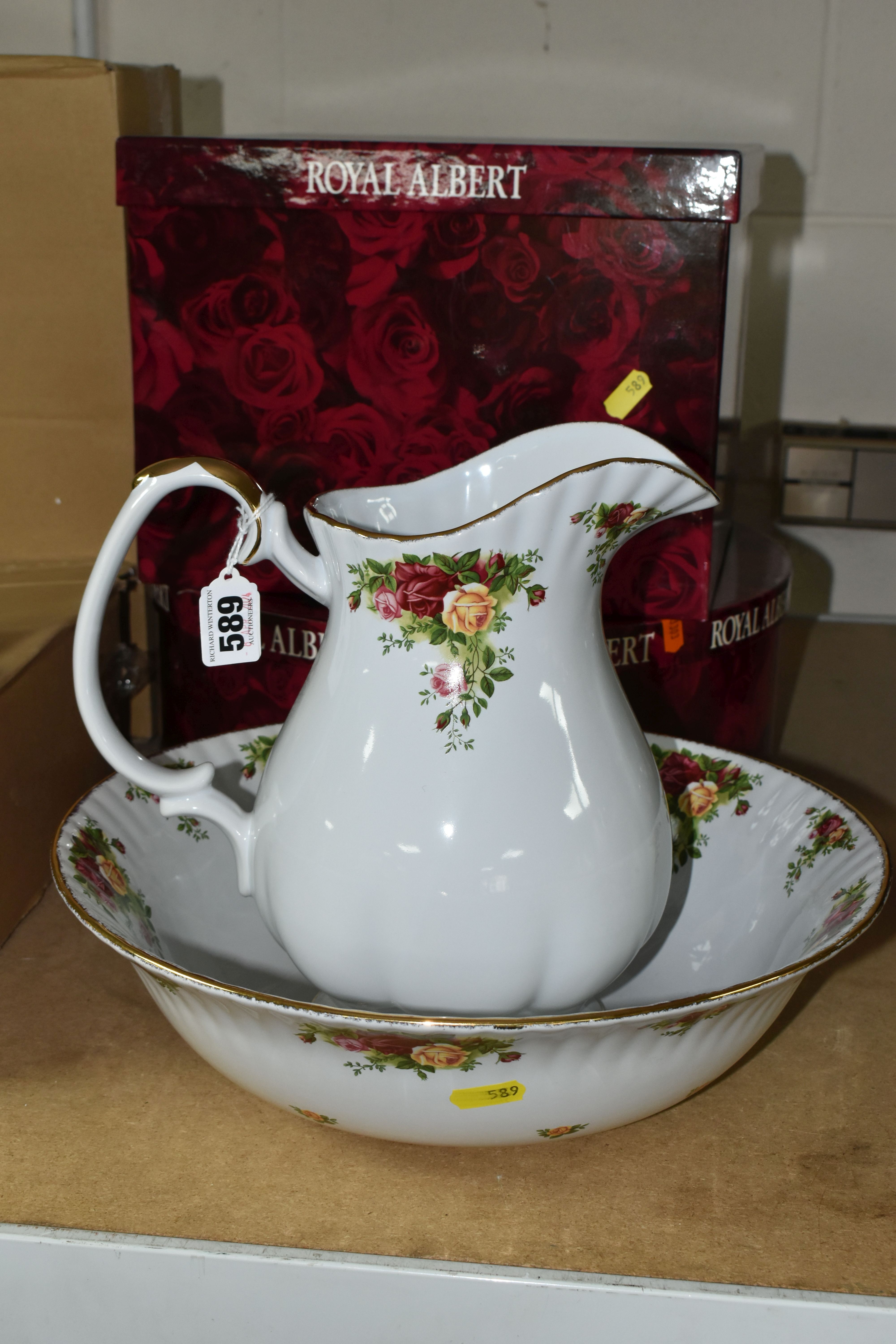 A LARGE BOXED ROYAL ALBERT 'OLD COUNTRY ROSES' PATTERN WASH JUG AND BOWL, stoneware still has