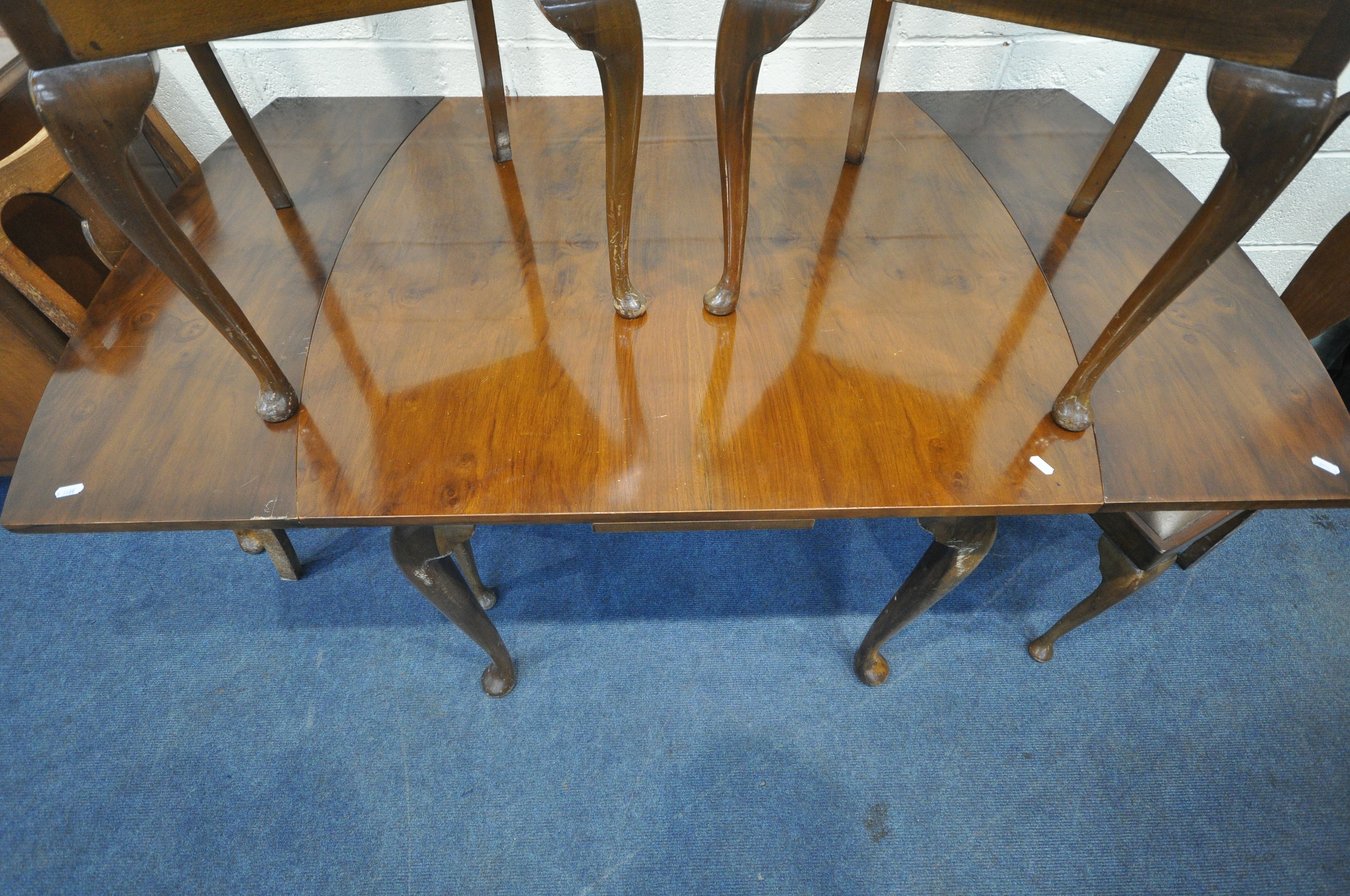 A 20TH CENTURY DRAW LEAF DINING TABLE, extended length 159cm x closed length 99cm x depth 90cm x - Image 3 of 4