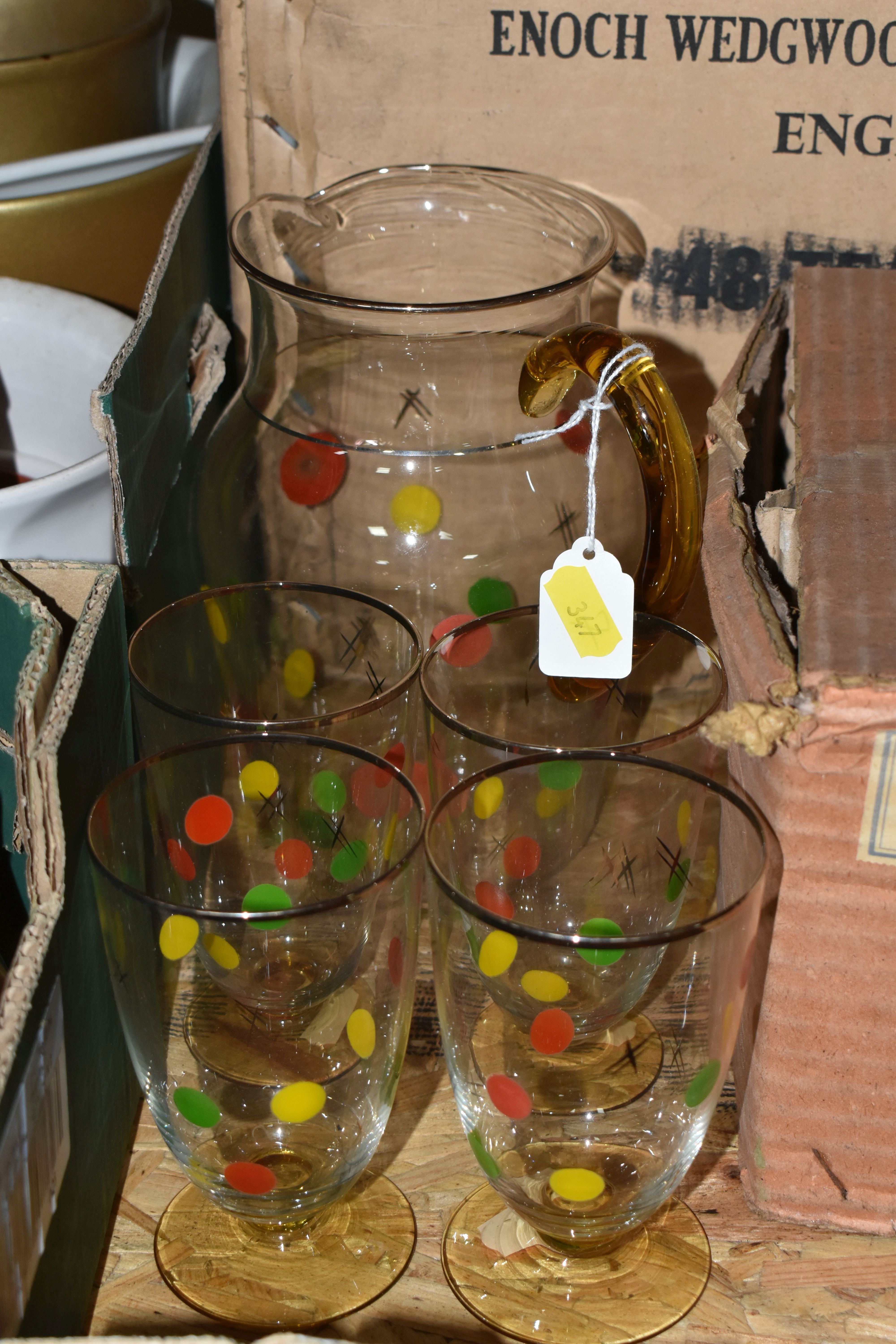 FIVE BOXES AND LOOSE CERAMICS AND GLASS WARE, to include a boxed mid twentieth century glass - Image 7 of 14