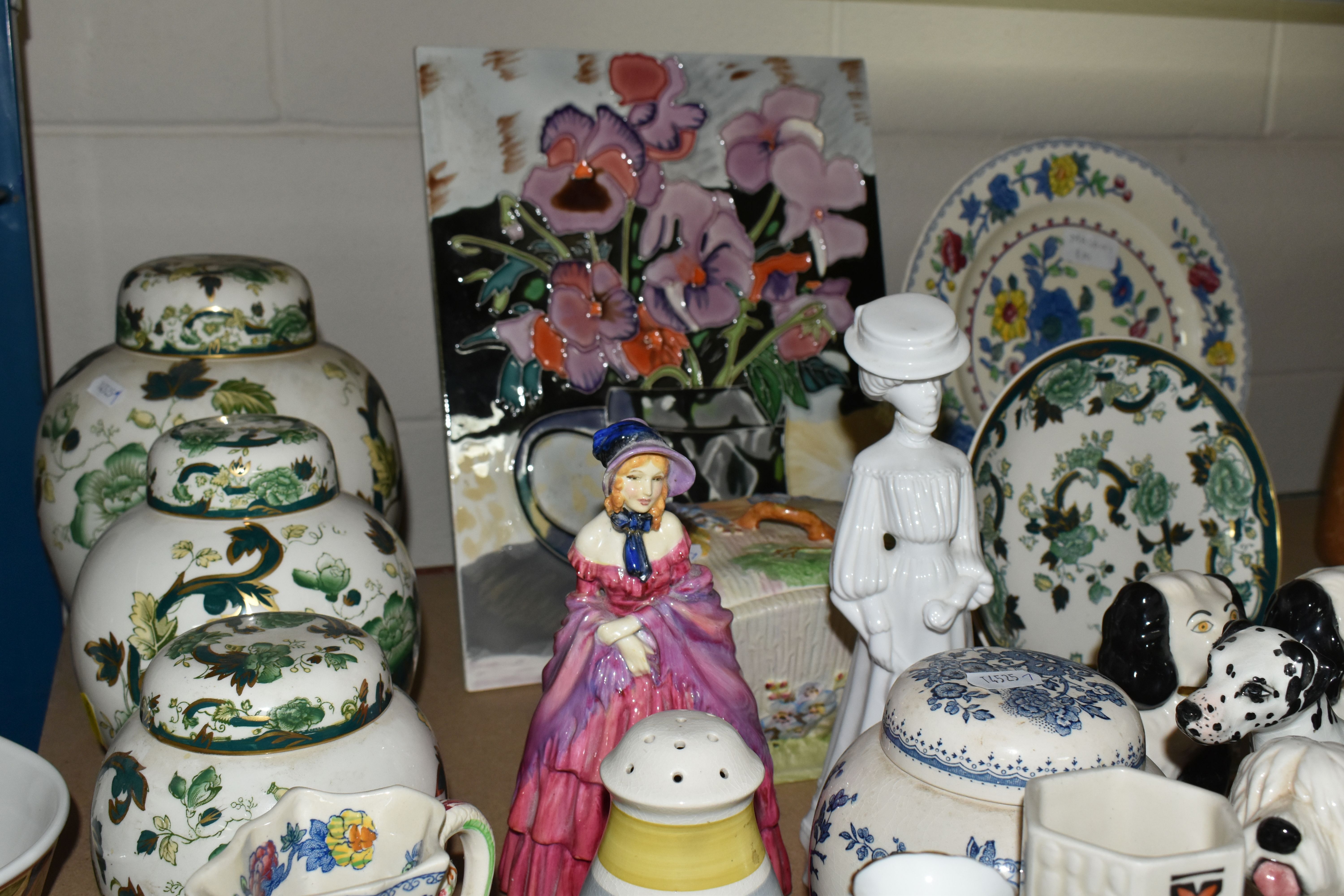 A GROUP OF ROYAL CROWN DERBY, ROYAL DOULTON, MASONS IRONSTONE, BESWICK AND OTHER CERAMICS, ETC, - Image 8 of 8