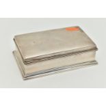 AN AMERICAN 'GORHAM' STERLING SILVER CIGARETTE BOX, 20th century marks, polished rectangular form,