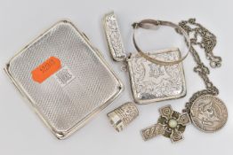 AN ASSORTMENT OF SILVER ITEMS, to include a silver cigarette case, engine turned pattern, monogram