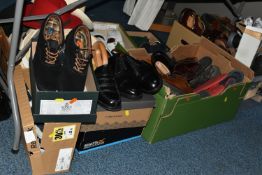 FOUR BOXES AND LOOSE GENTLEMEN'S SHOES, SANDALS, HATS AND BELTS, over thirty pairs of footwear to
