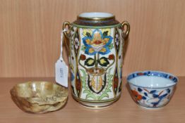 AN ORIENTAL CARVED HARDSTONE CUP, A CHINESE PORCELAIN EXPORT TEA BOWL AND A NORITAKE VASE, the