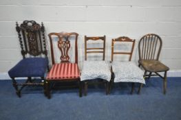 A 20TH CENTURY OAK CHAIR, with foliate details, barley twist supports, blue upholstery, on block and