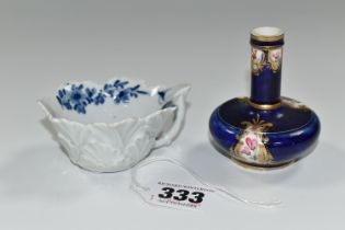 A FIRST PERIOD WORCESTER BLUE AND WHITE BUTTERDISH, with workman's mark, together with a 19th