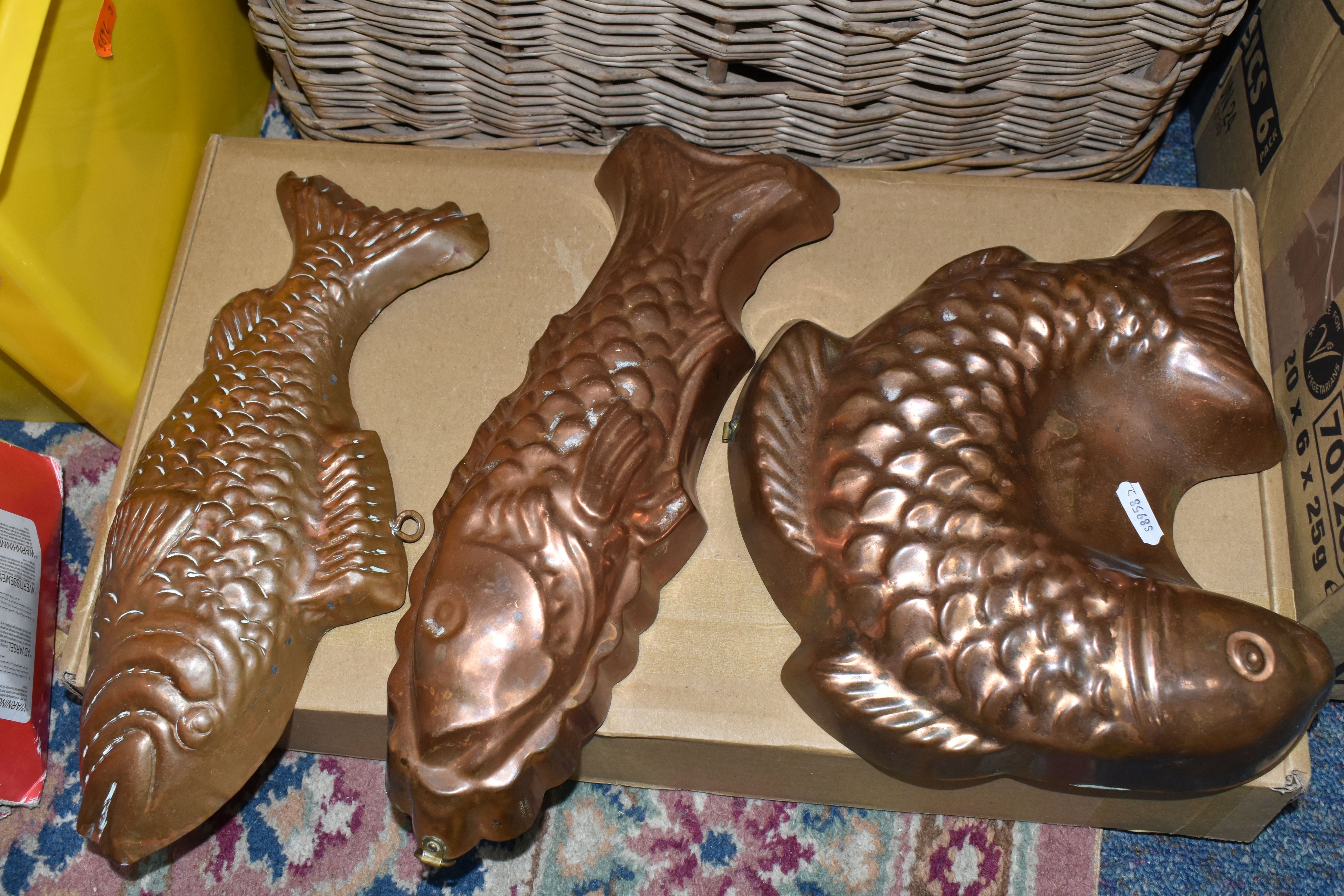 A BOX AND LOOSE OF PICTURES, THREE REPRODUCTION COPPER FISH MOULDS AND A VINTAGE LARGE WICKER - Image 2 of 4