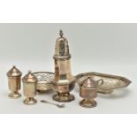 ASSORTED SILVER ITEMS, to include a polished octagonal form sugar caster with pierced cover,