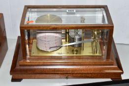 A 20TH CENTURY HARDWOOD CASED BAROGRAPH BY RUSSELL OF NORWICH, bevelled glass lift-off cover, with