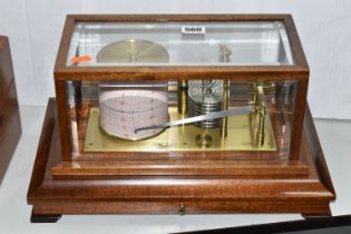 A 20TH CENTURY HARDWOOD CASED BAROGRAPH BY RUSSELL OF NORWICH, bevelled glass lift-off cover, with