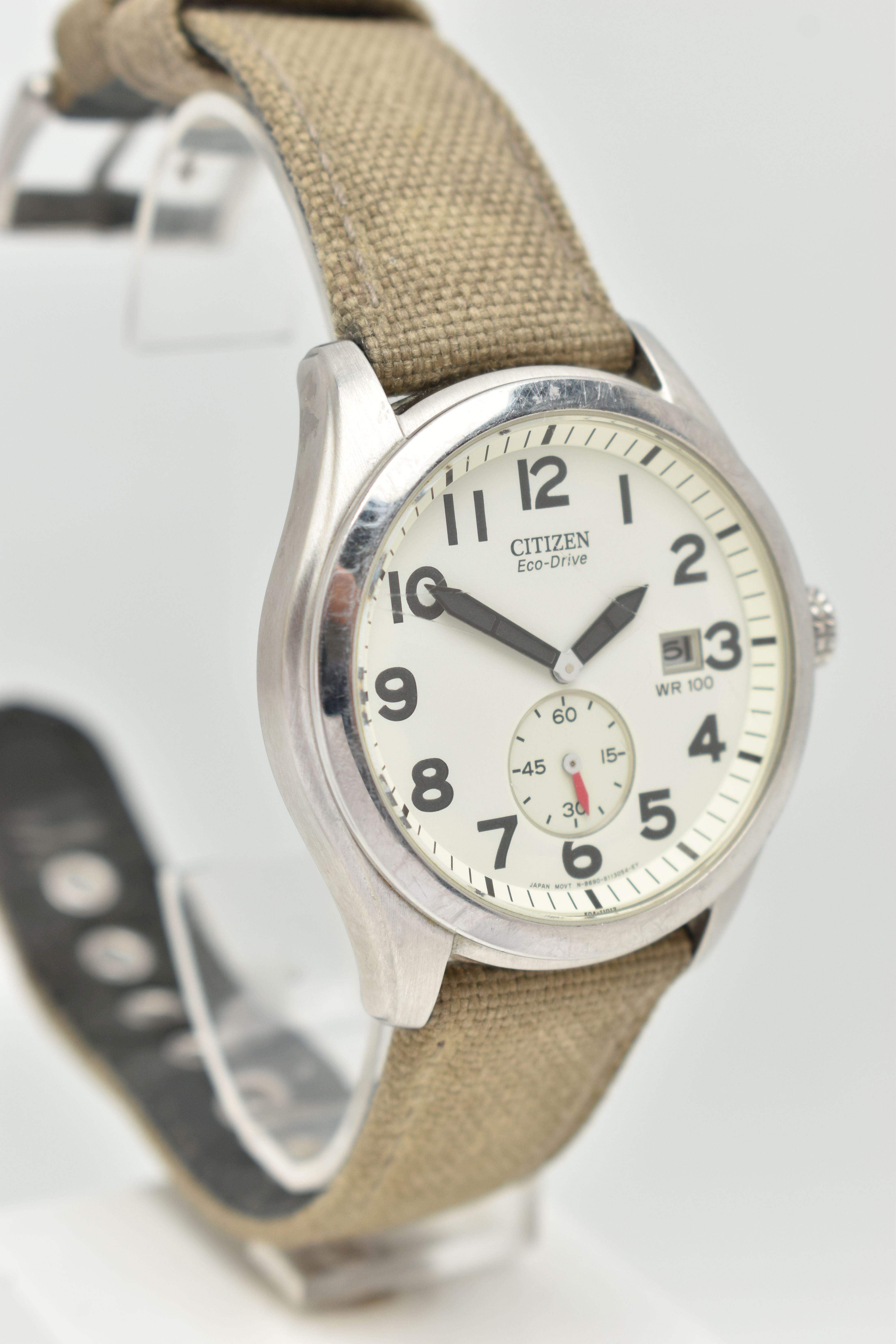 A GENTS 'CITIZEN ECO-DRIVE' WRISTWATCH, large round cream dial signed 'Citizen Eco-Drive WR100', - Image 3 of 6