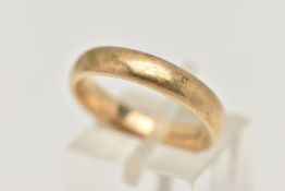 A 9CT GOLD BAND RING, plain polished yellow gold courted band, approximate width 4mm, hallmarked 9ct