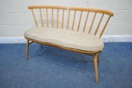 LUCIAN ERCOLANI, ERCOL, A MID CENTURY ELM AND BEECH DINING LOVE SEAT, with bentwood and spindle back