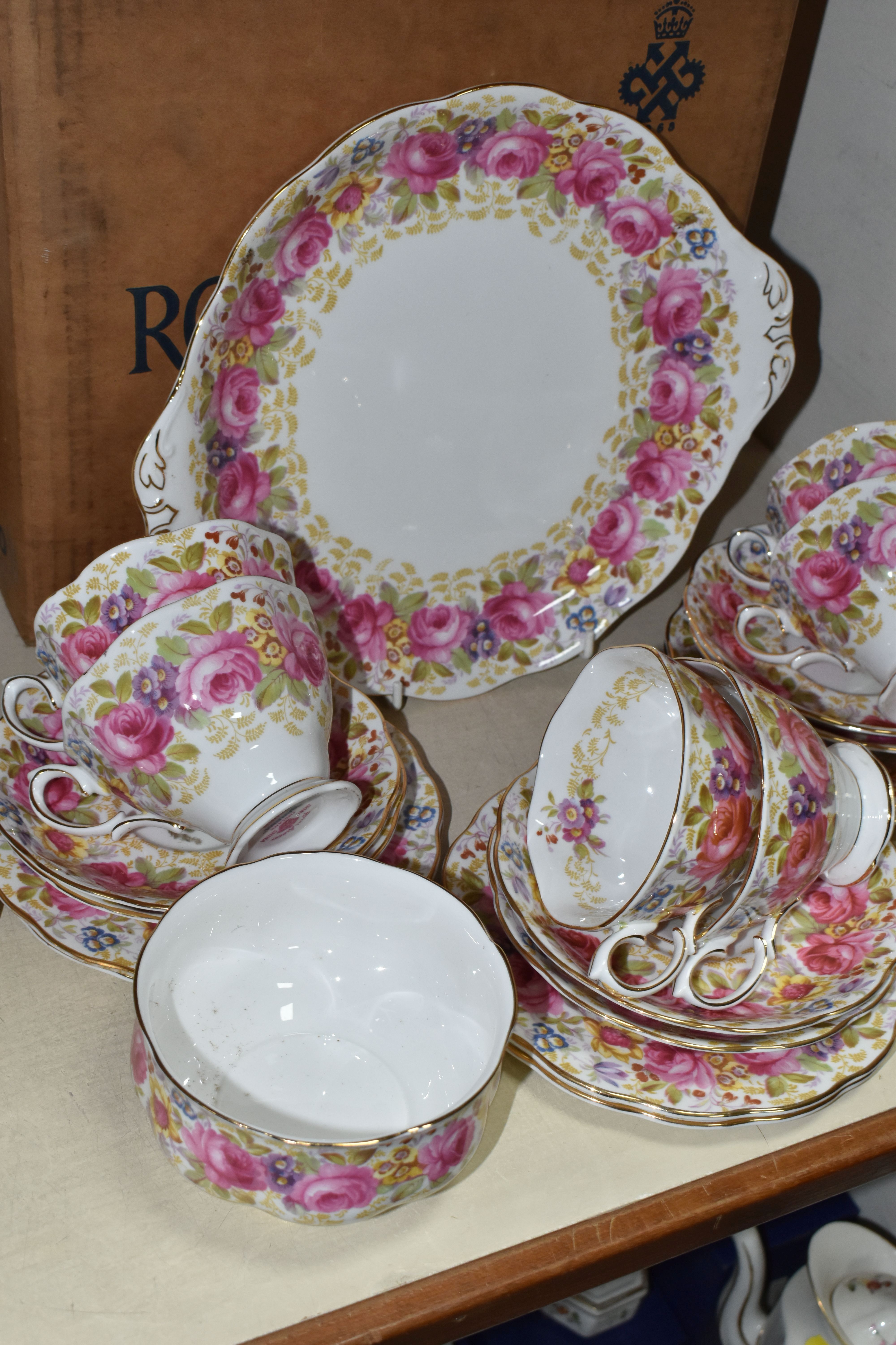 A BOXED ROYAL ALBERT 'SERENA' PATTERN TWENTY ONE PIECE TEA SET, comprising six cups, six saucers, - Image 2 of 4