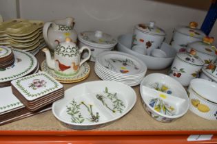 A QUANTITY OF TABLEWARES ETC, to include Royal Worcester Evesham and Evesham Vale storage jars and