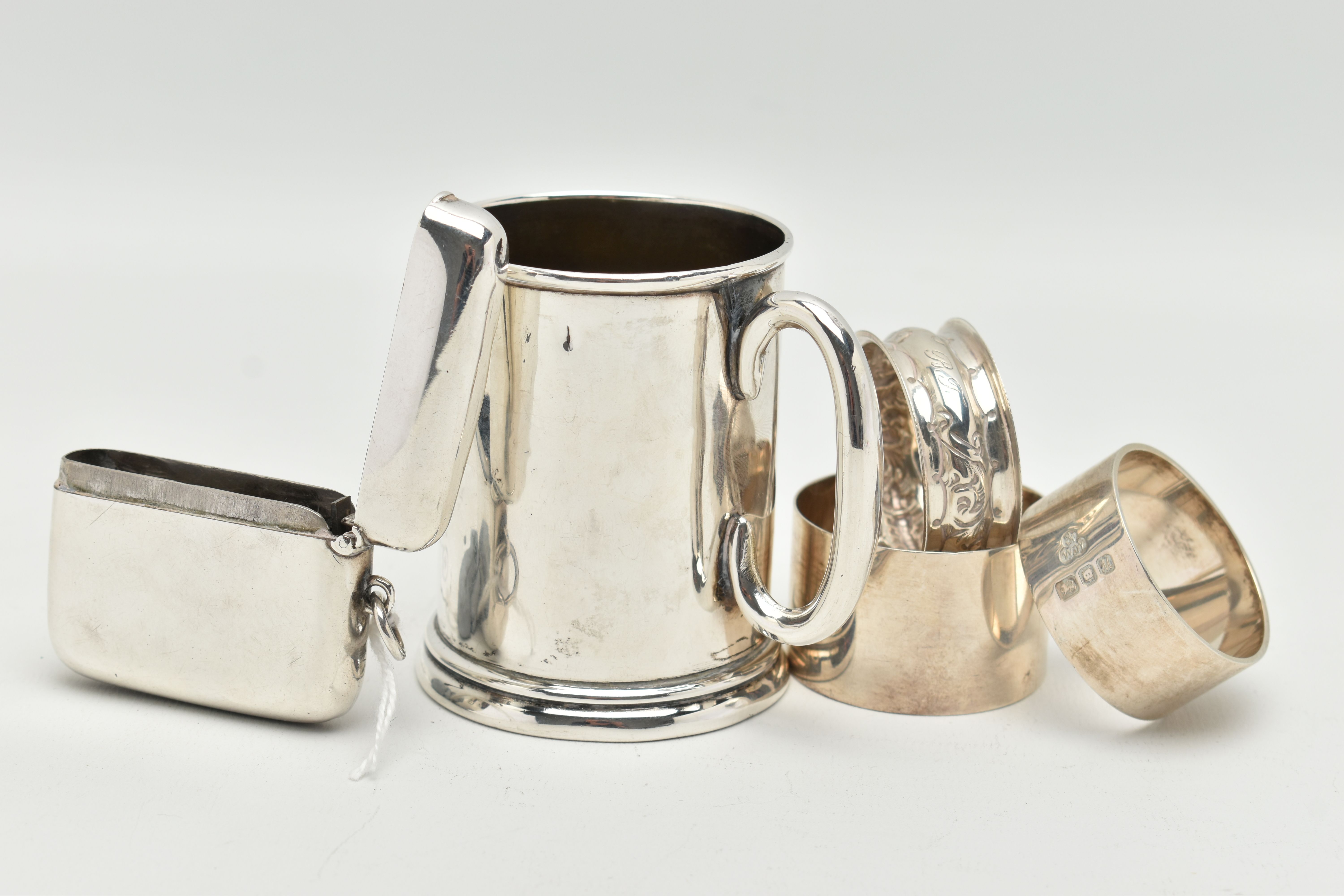 A SELECTION OF SILVER ITEMS, to include a silver cup, polished form, hallmarked 'A J Pepper & Co' - Image 2 of 4