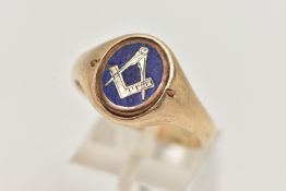 A 9CT GOLD MASONIC SWIVEL SIGNET RING, blue enamel detail with Masonic logo, polished gold with