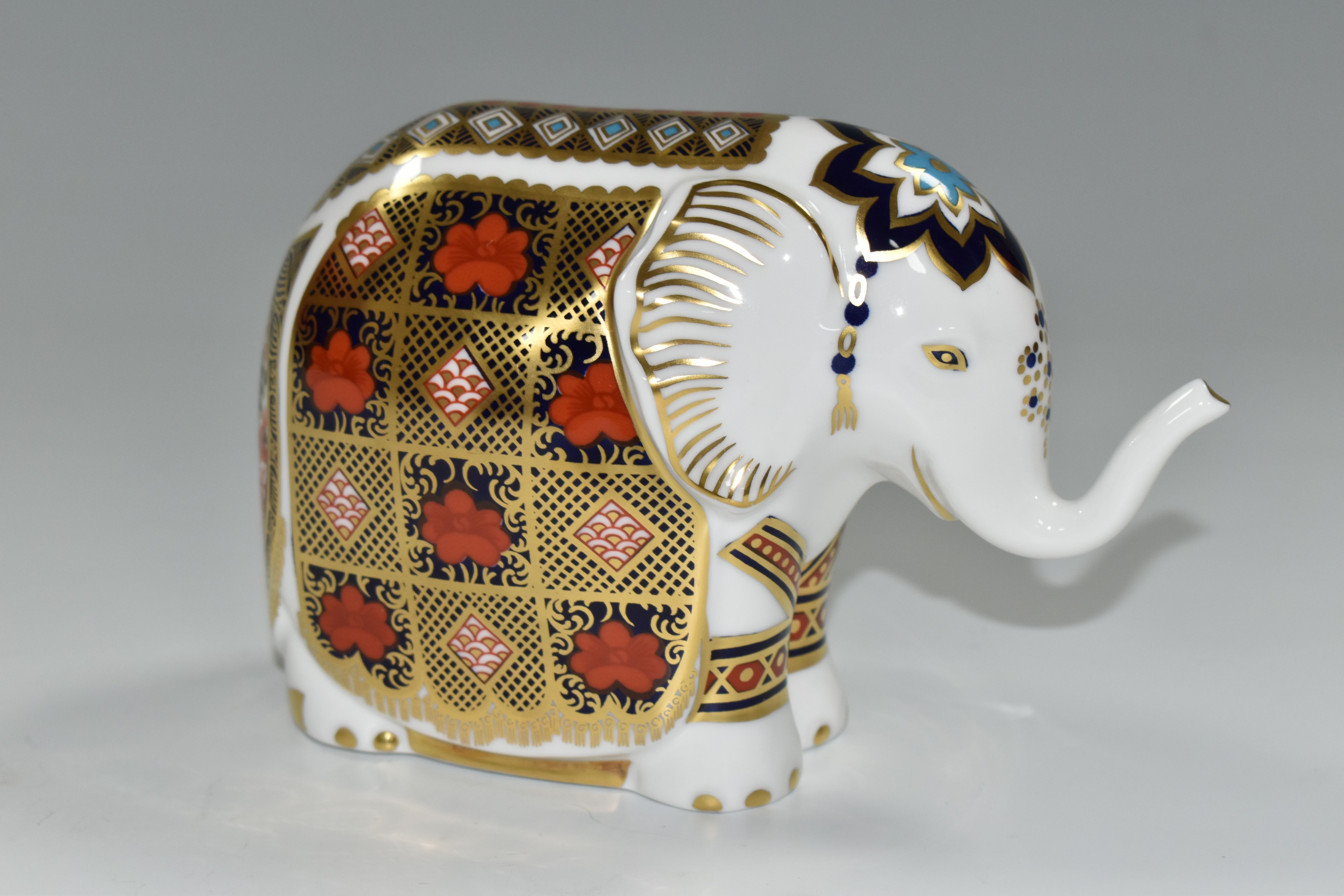 ONE ROYAL CROWN DERBY IMARI PAPERWEIGHT, 'Indian Elephant', height 5.5cm, date cypher 1997, silver - Image 3 of 5