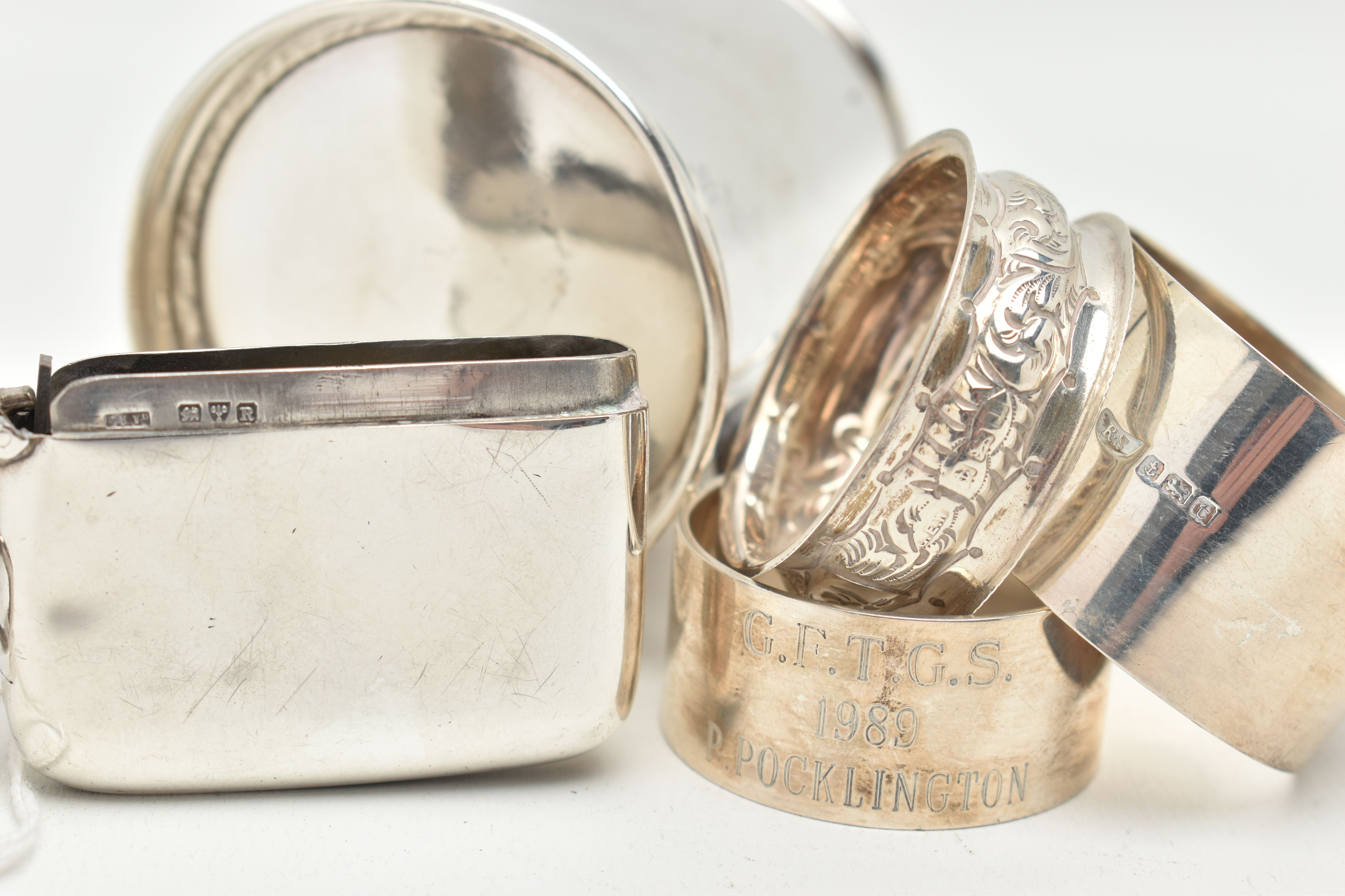 A SELECTION OF SILVER ITEMS, to include a silver cup, polished form, hallmarked 'A J Pepper & Co' - Image 3 of 4