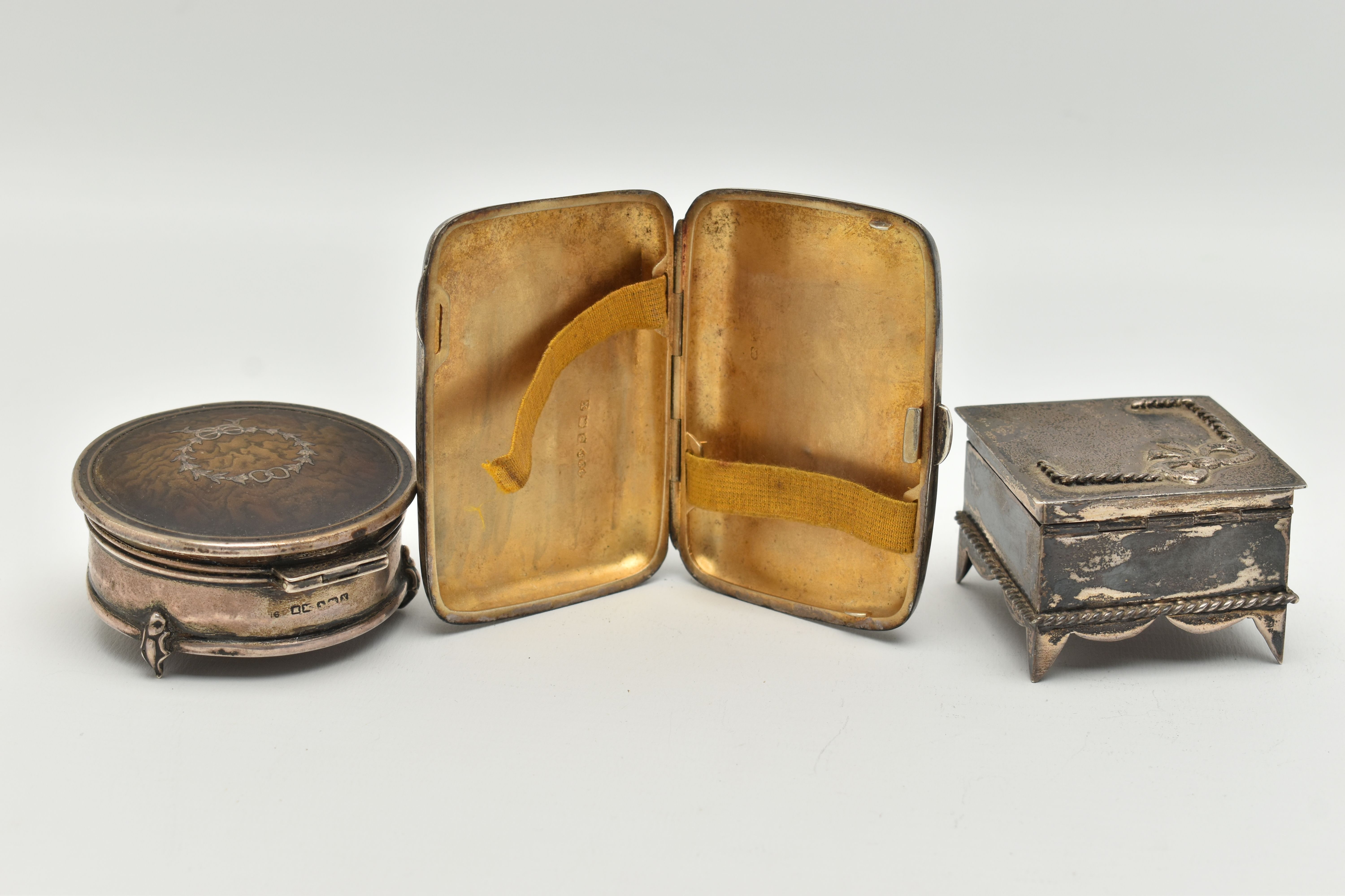 A SILVER CIGARETTE CASE AND TWO TRINKET BOXES, rounded rectangular cigarette case with engine turned - Image 2 of 6