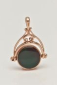 A 9CT GOLD SWIVEL FOB PENDANT, set with green chalcedony and carnelian inlays, scroll surmount