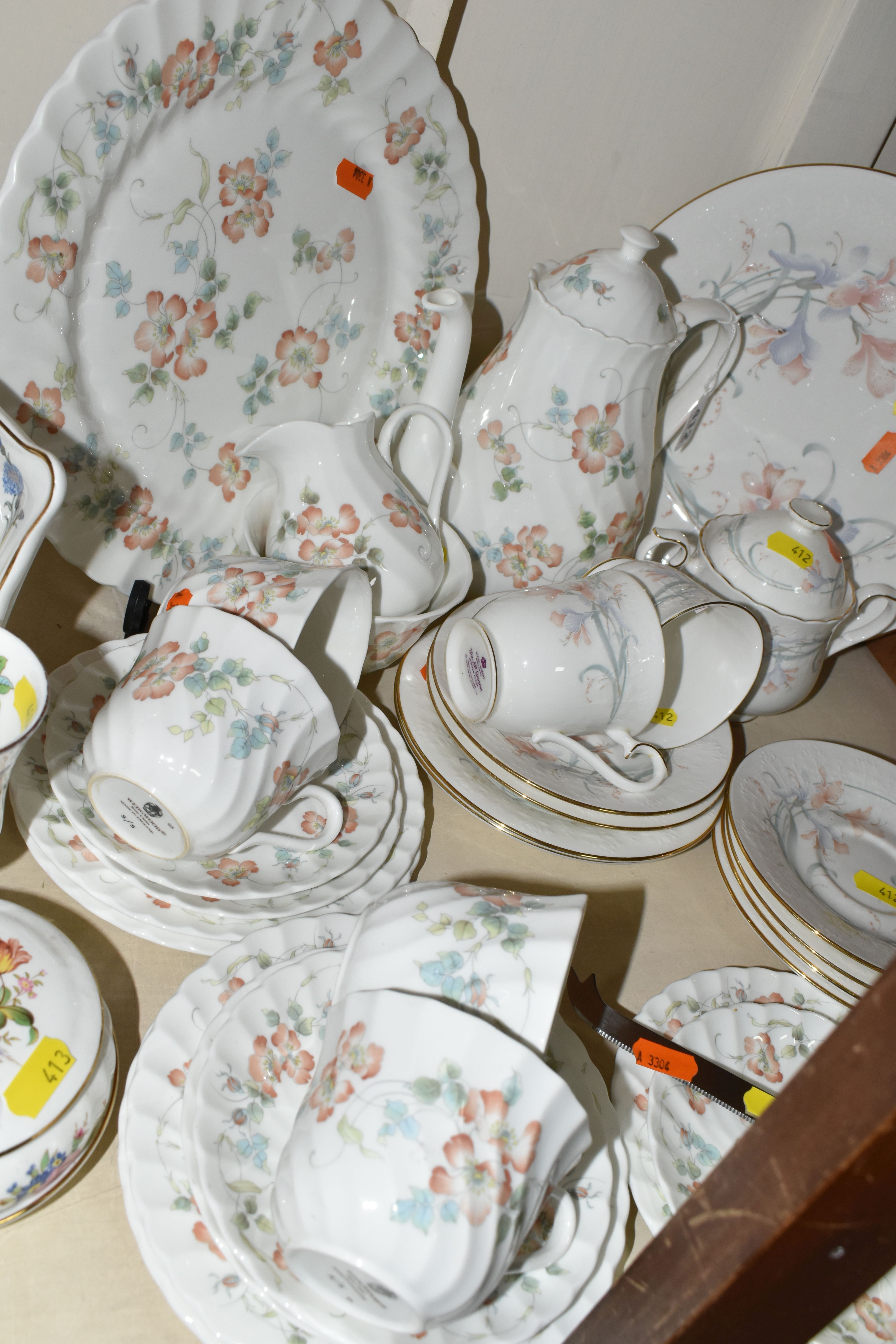 A GROUP OF ROYAL ALBERT 'FOR ALL SEASONS' AND WEDGWOOD 'COTTAGE ROSE' PART TEA / COFFEE SETS, the - Image 2 of 4