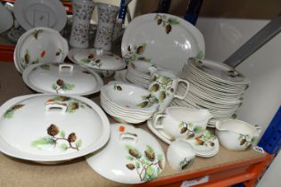 A MIDWINTER MODERN 'SPRUCE' PATTERN DINNER SET, Stylecraft Shape, comprising an oval meat plate,