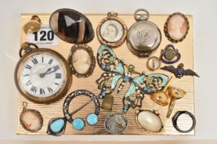AN ASSORTMENT OF JEWELLERY, to include a penannular brooch, a rolled gold photo pendant, a banded