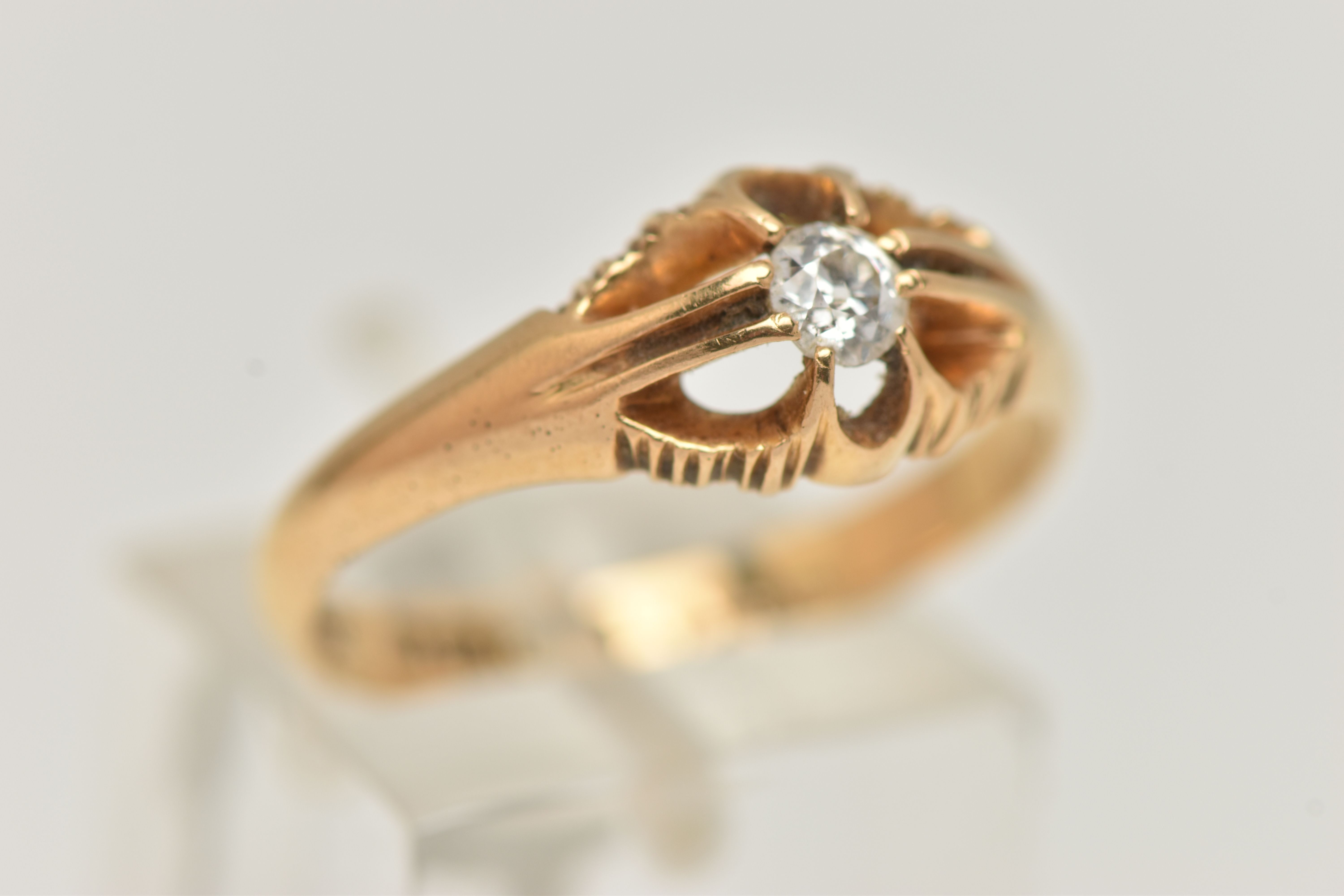 AN 18CT GOLD SINGLE STONE DIAMOND RING, an old cut diamond, approximate total weight 0.20ct, prong - Image 4 of 4