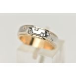 AN 18CT GOLD BI COLOUR DIAMOND RING, a yellow gold band ring with white gold to the centre top of