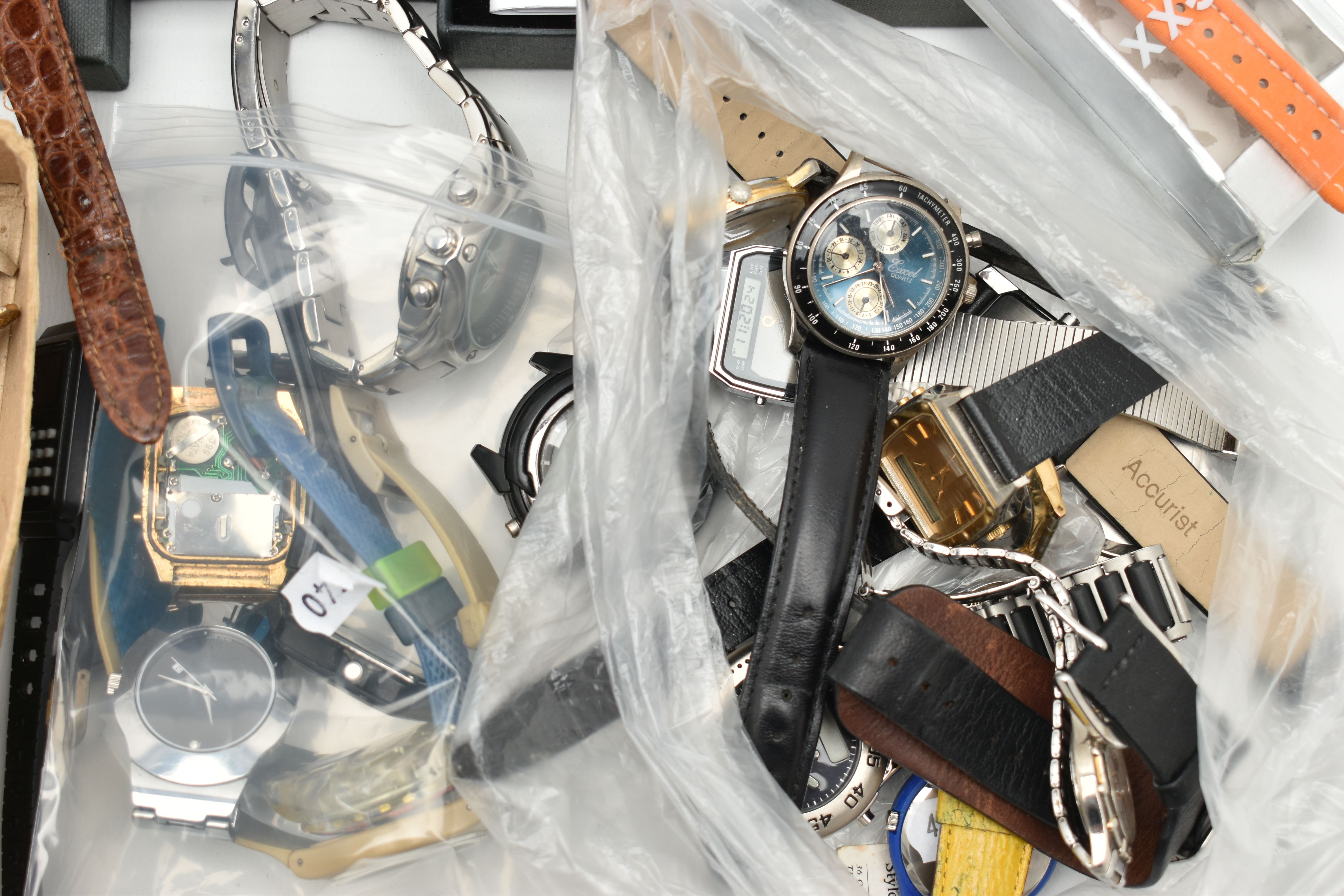 A LARGE ASSORTMENT OF WRISTWATCHES, to include two 'Swatch' watches, a 'Casio' wristwatch, a - Bild 3 aus 5